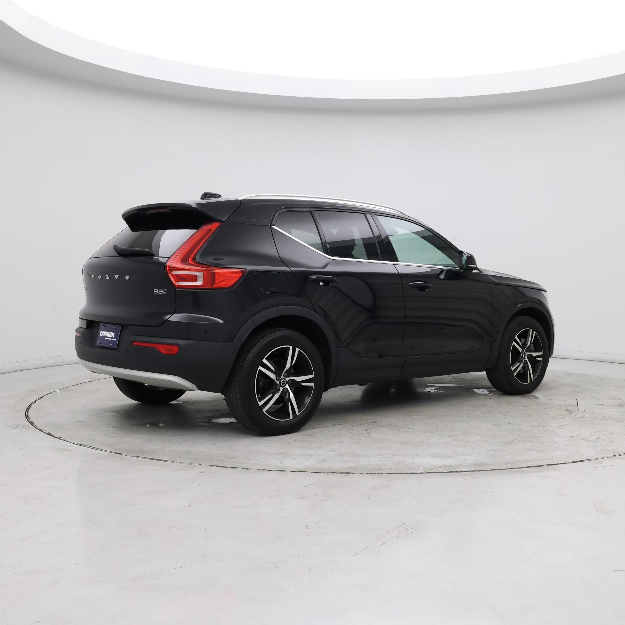 Thumbnail: 2024 Volvo XC40 - 7