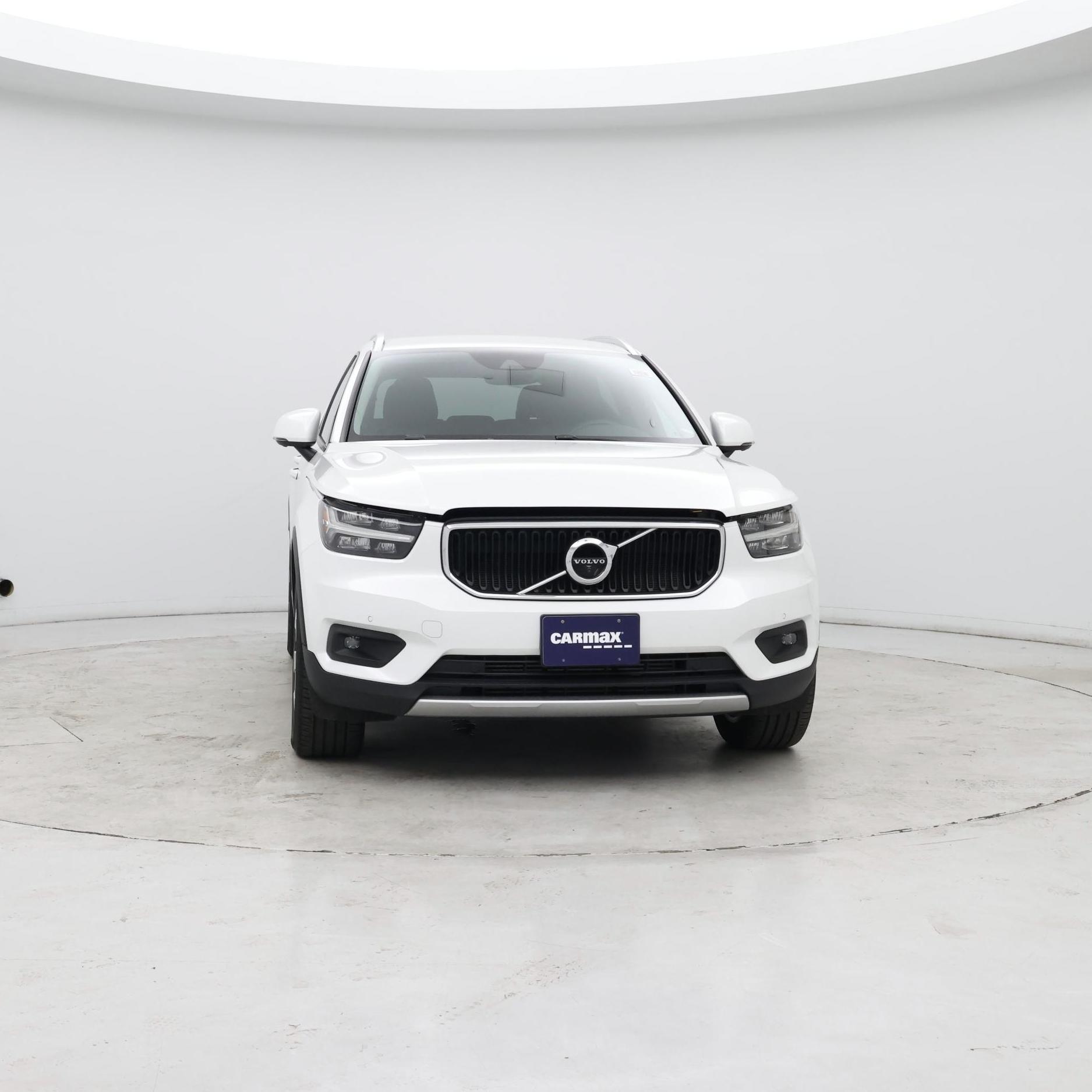 Thumbnail: 2022 Volvo XC40 - 5