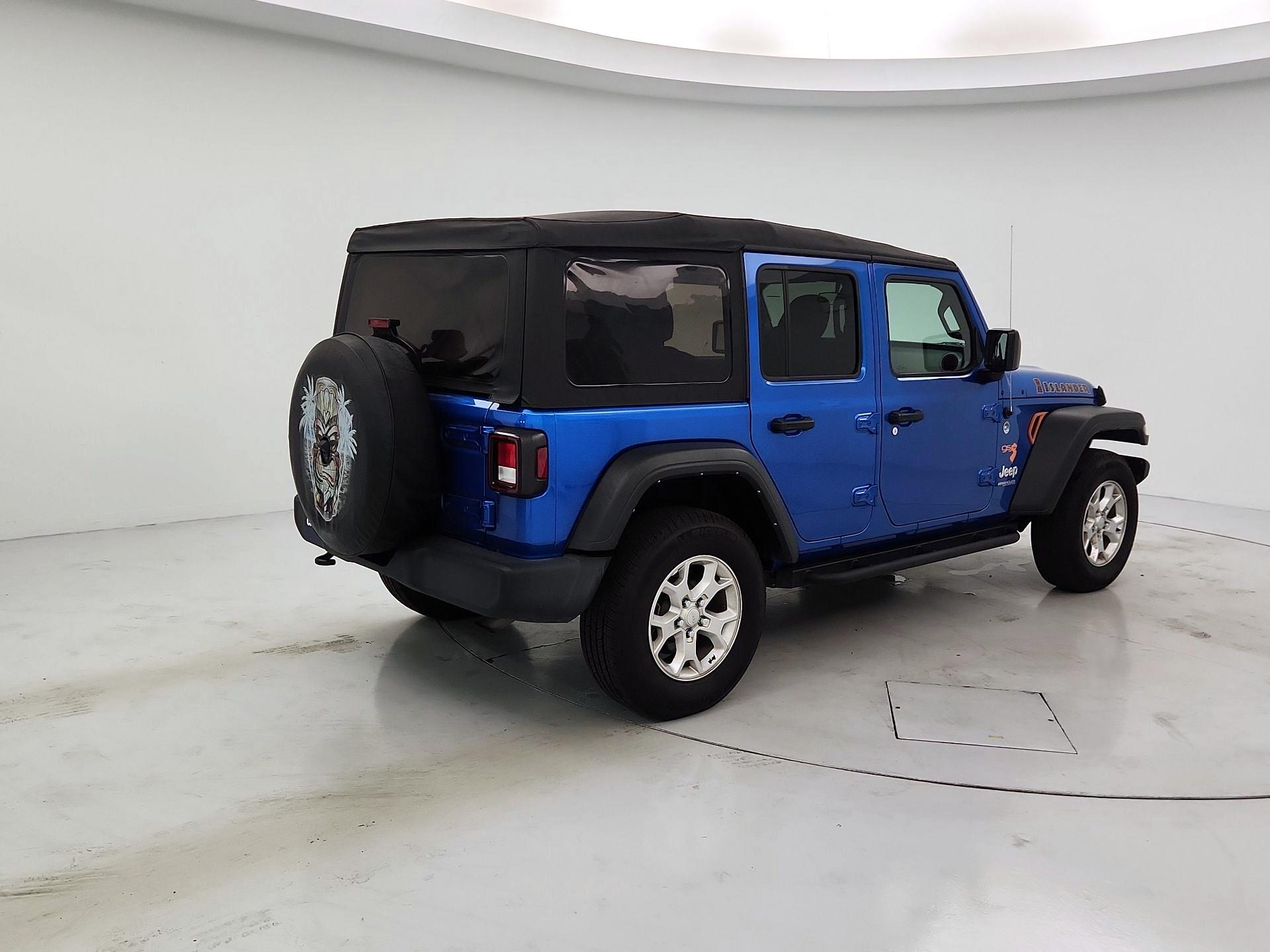 Thumbnail: 2021 Jeep Wrangler - 5