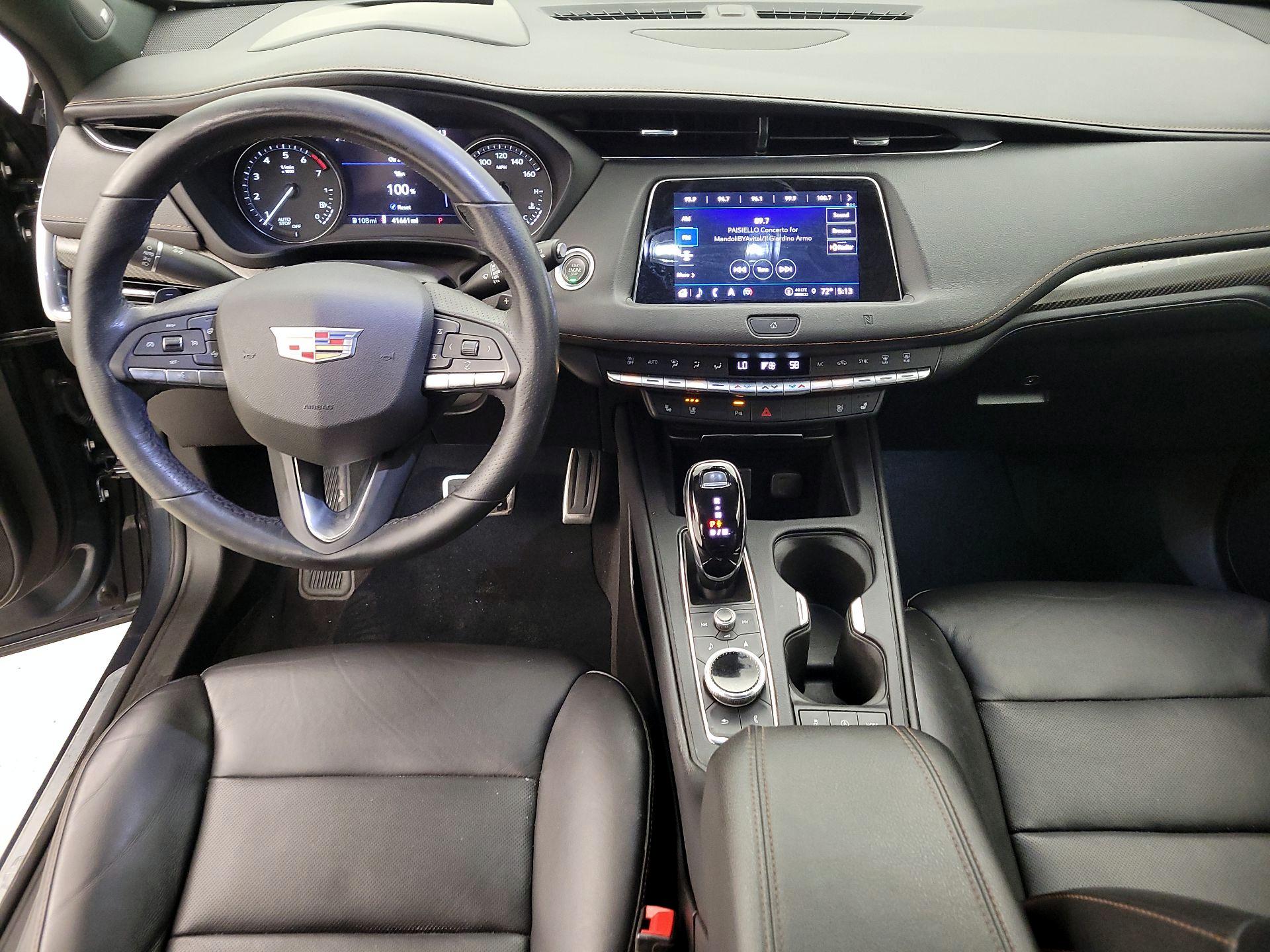 Thumbnail: 2021 Cadillac XT4 - 9