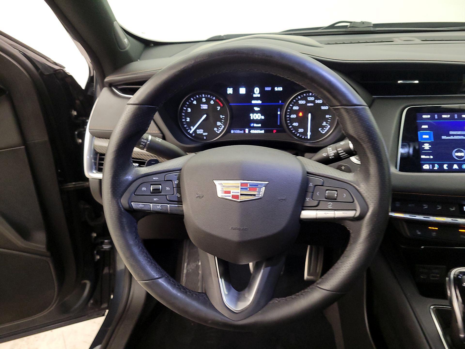 Thumbnail: 2021 Cadillac XT4 - 10