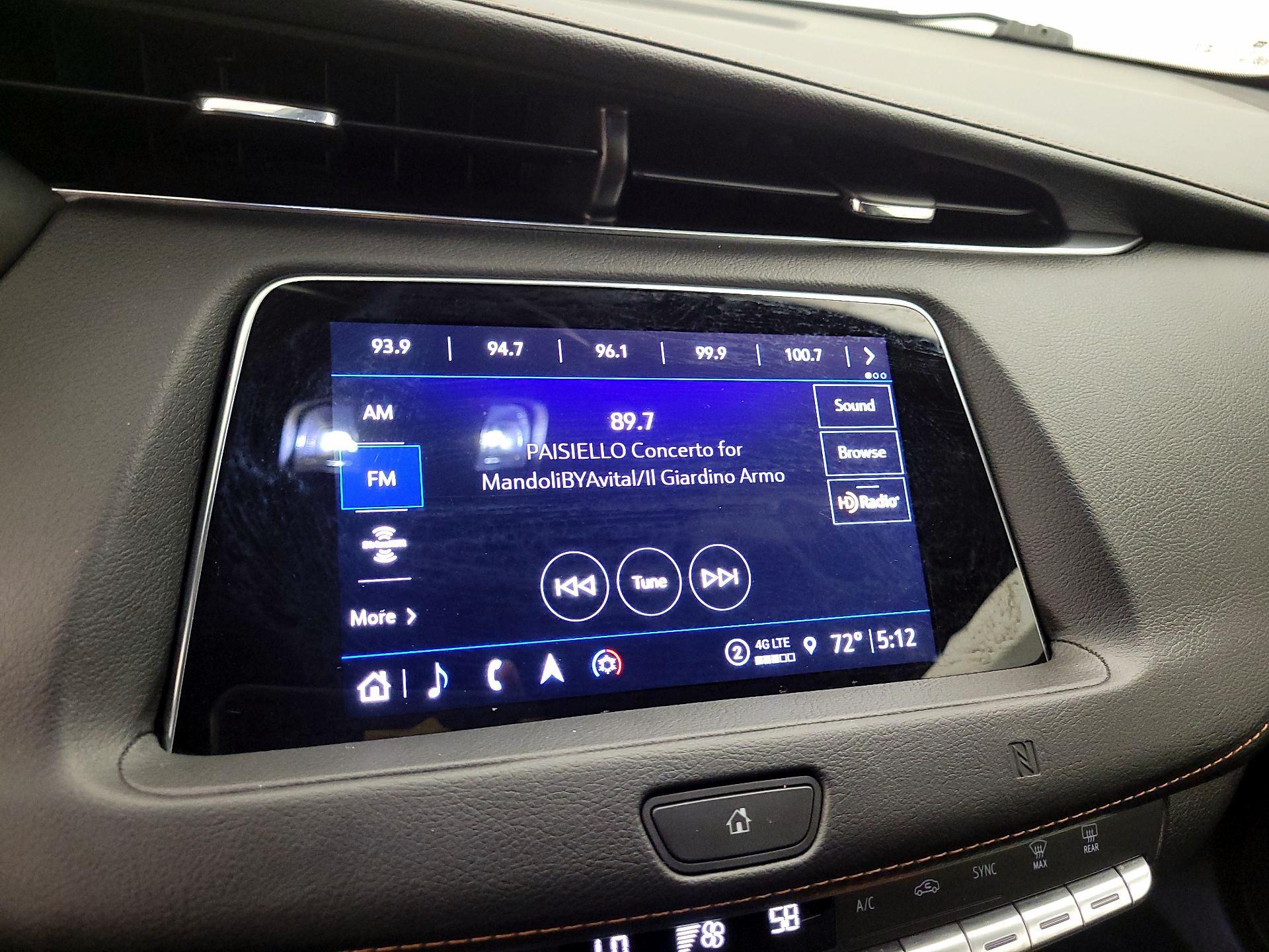 Thumbnail: 2021 Cadillac XT4 - 15