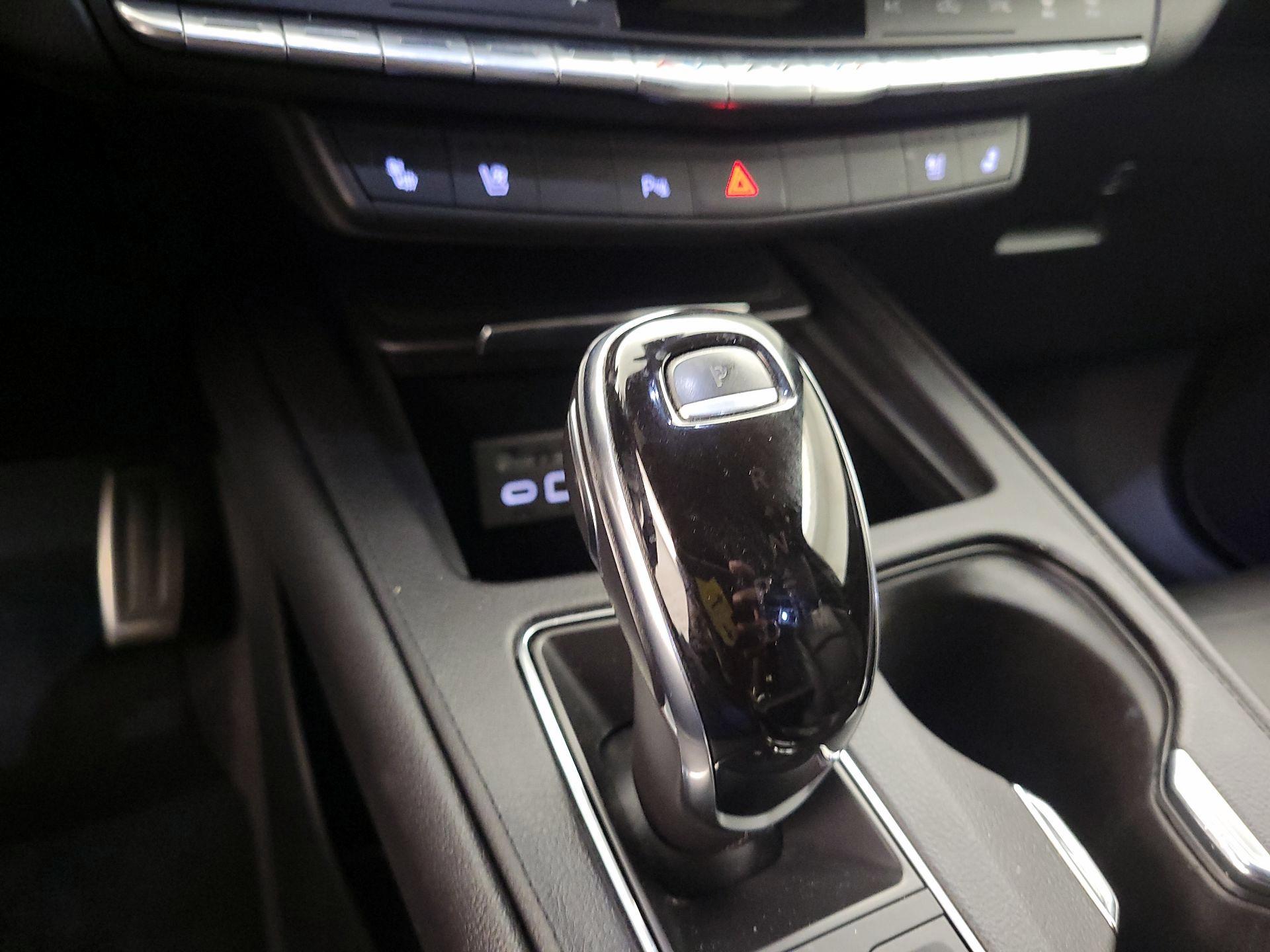 Thumbnail: 2021 Cadillac XT4 - 18