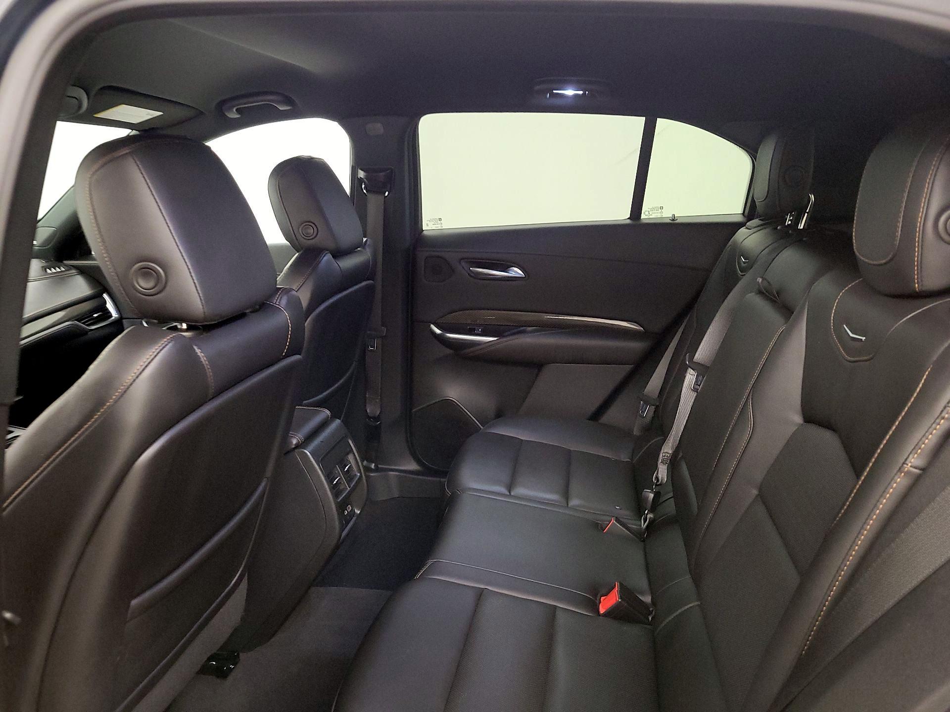 Thumbnail: 2021 Cadillac XT4 - 19