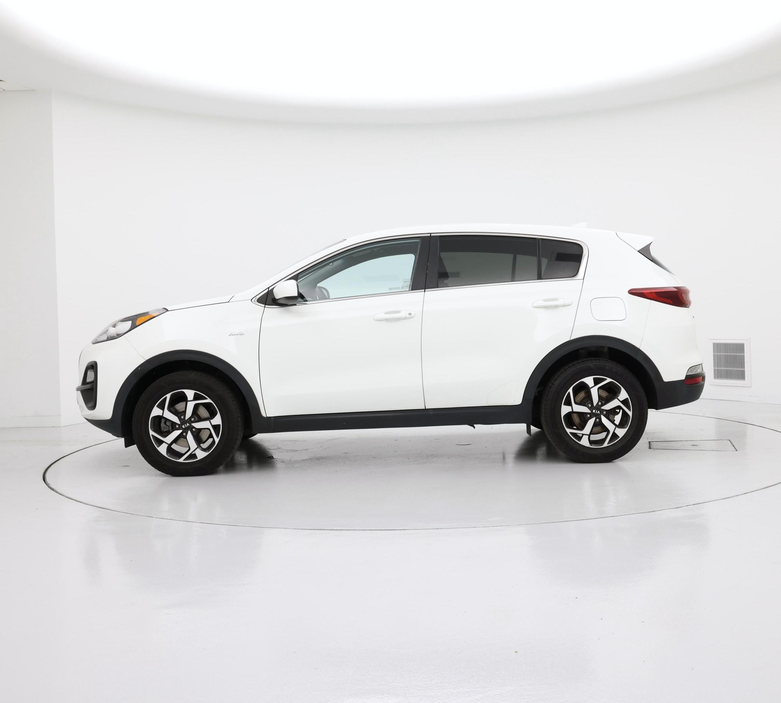 Thumbnail: 2021 Kia Sportage - 3