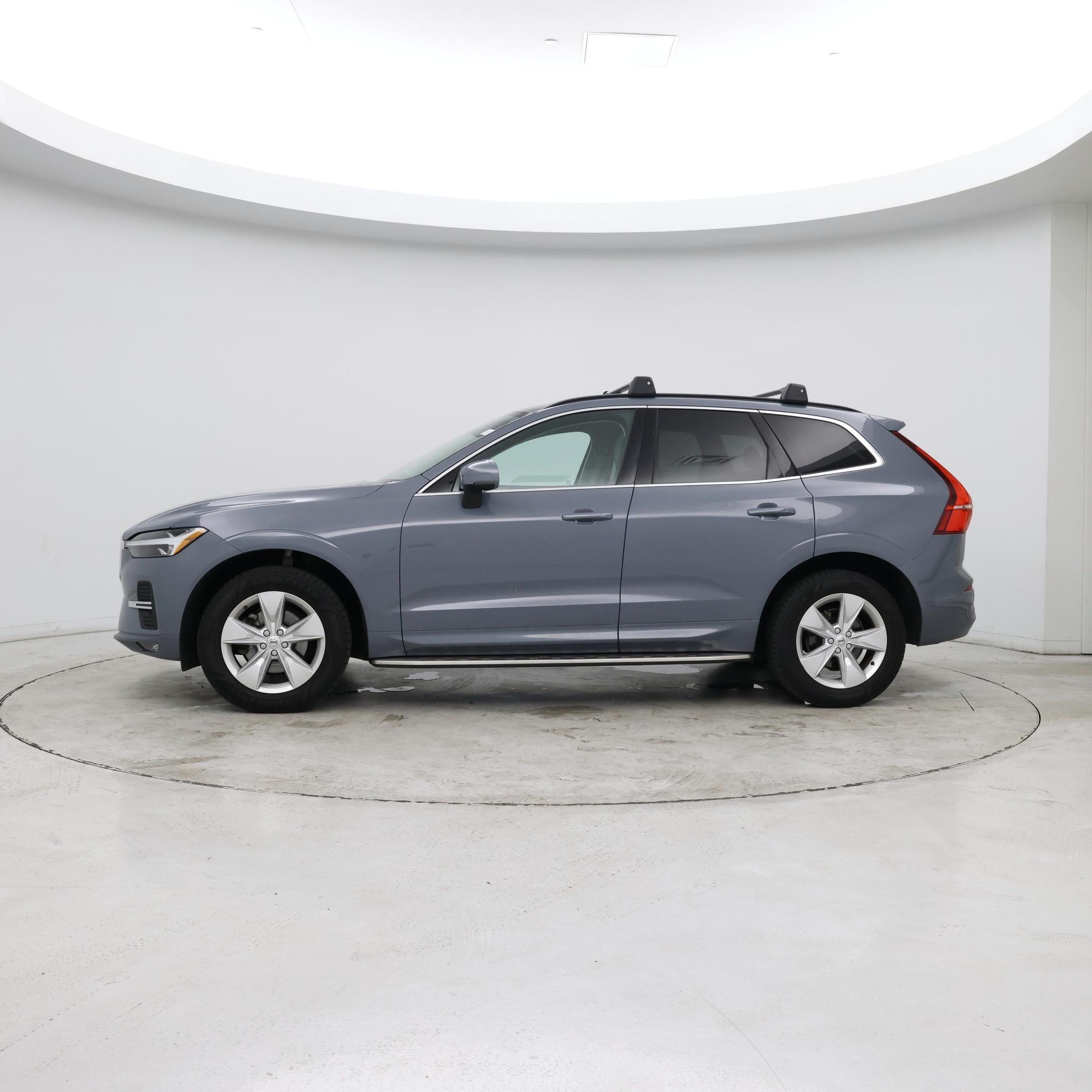 Thumbnail: 2022 Volvo XC60 - 2