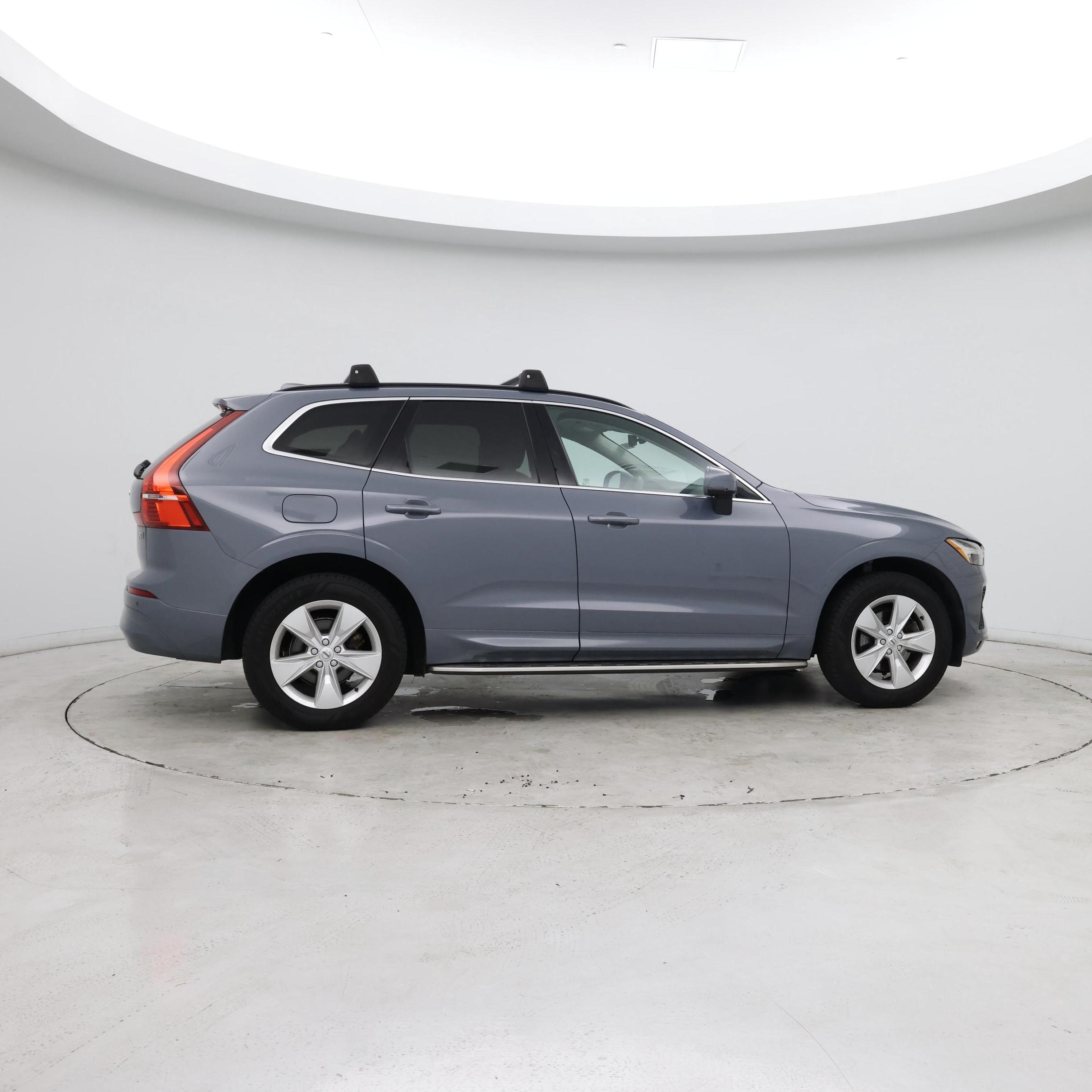 Thumbnail: 2022 Volvo XC60 - 8