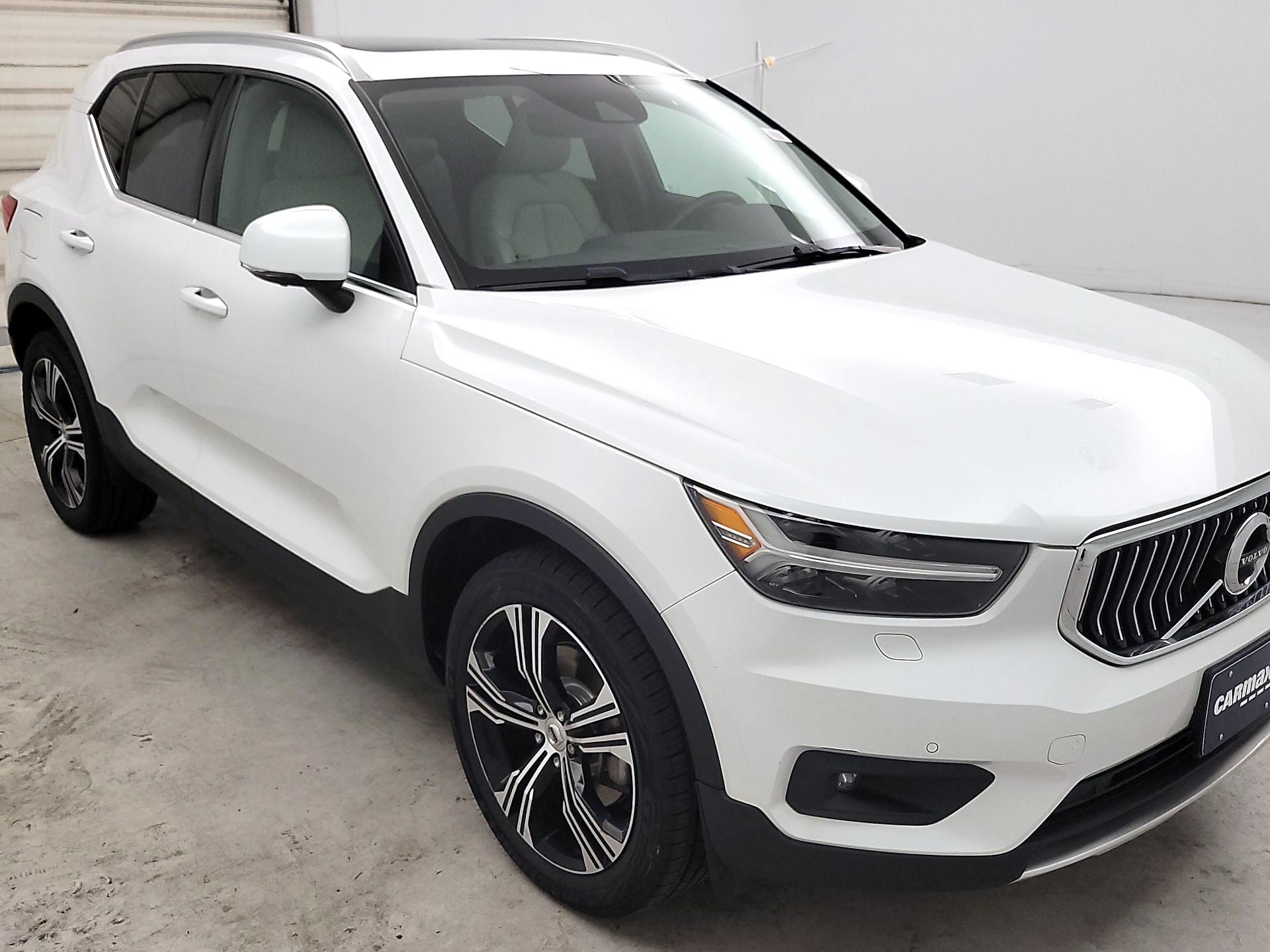 Thumbnail: 2021 Volvo XC40 - 1