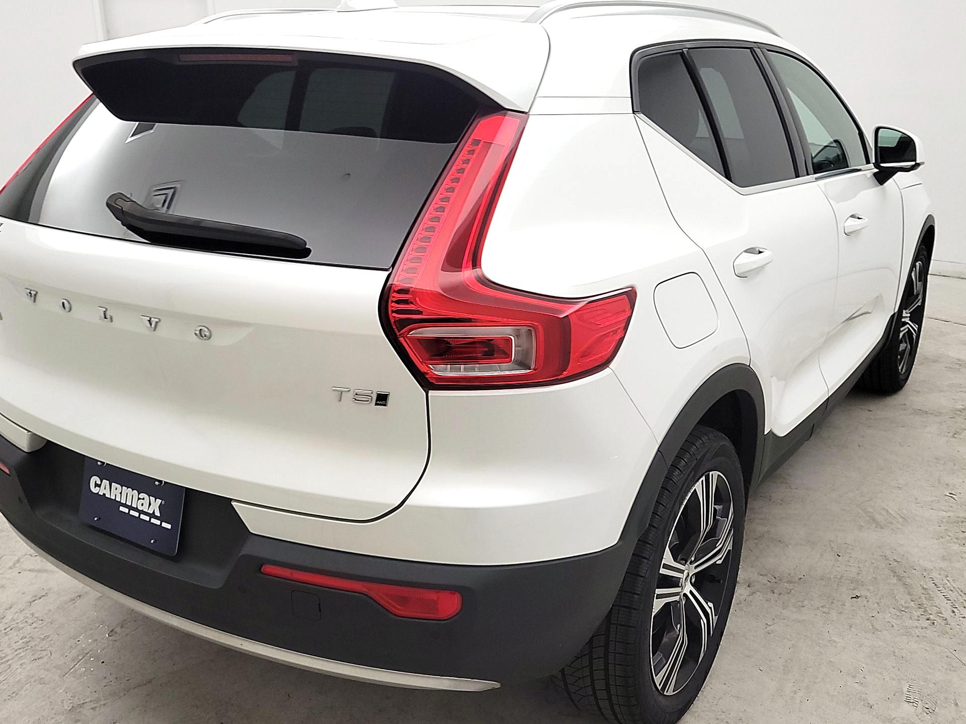 Thumbnail: 2021 Volvo XC40 - 5