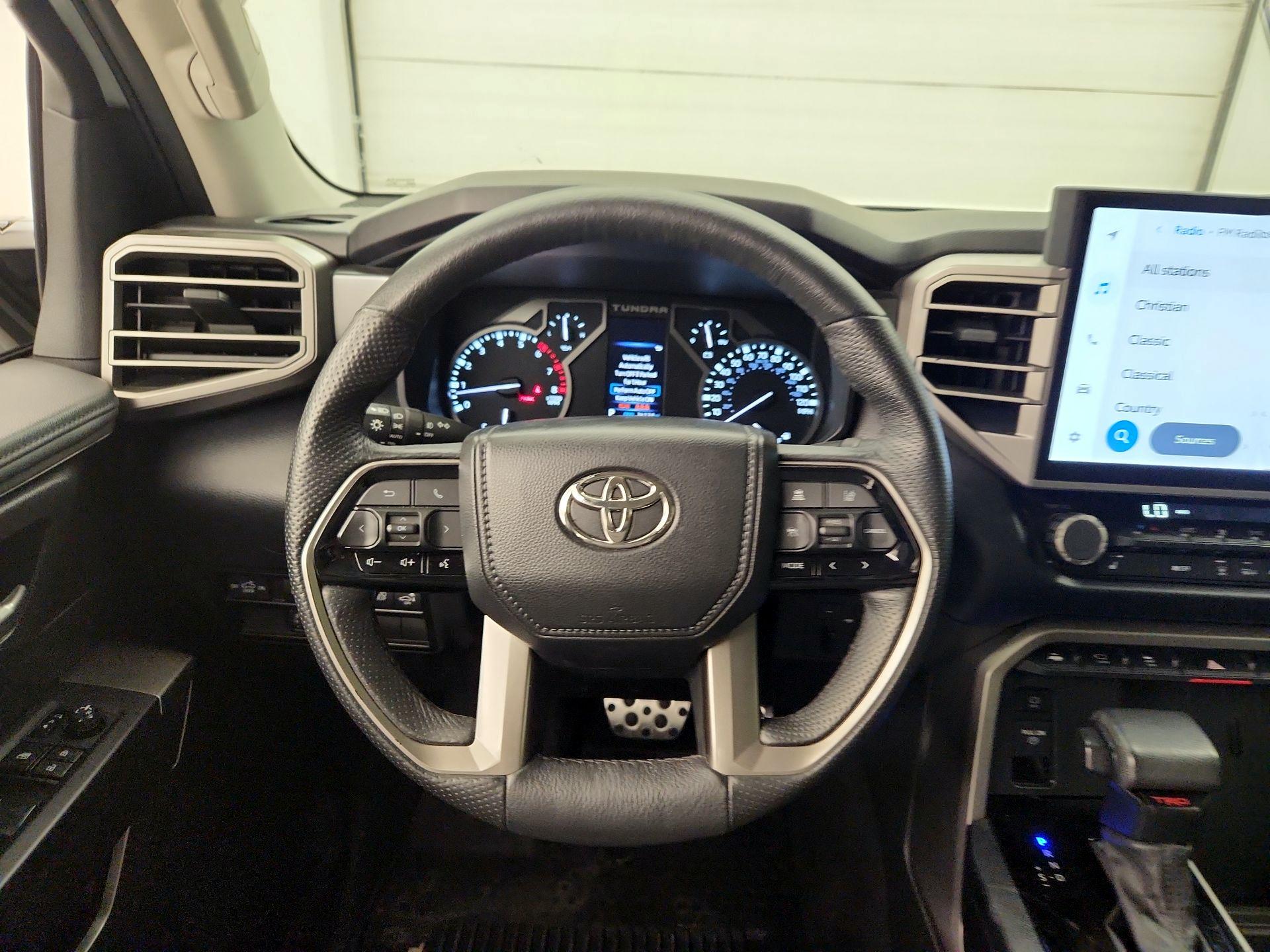 Thumbnail: 2023 Toyota Tundra - 10