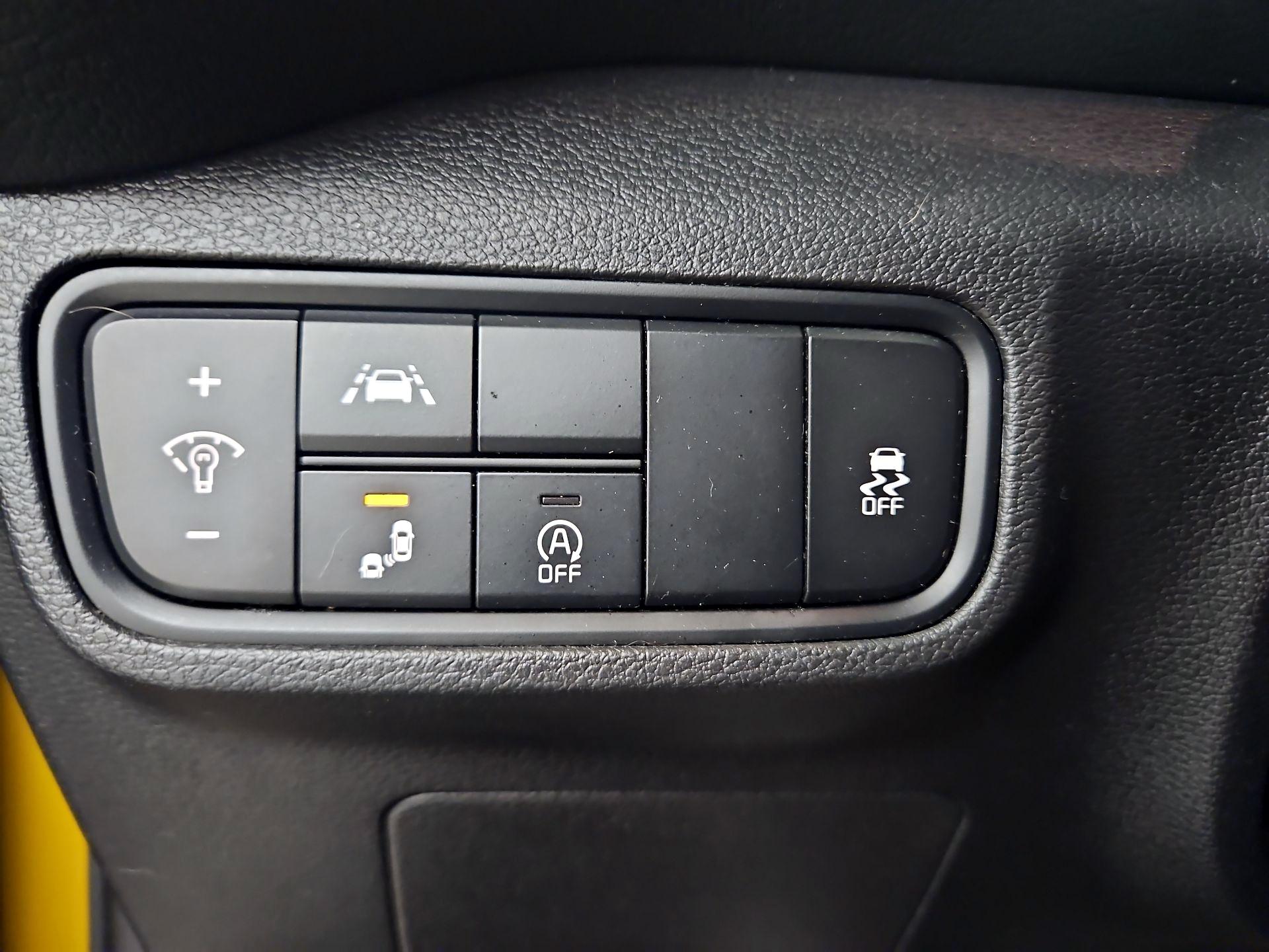 Thumbnail: 2020 Kia Soul - 13