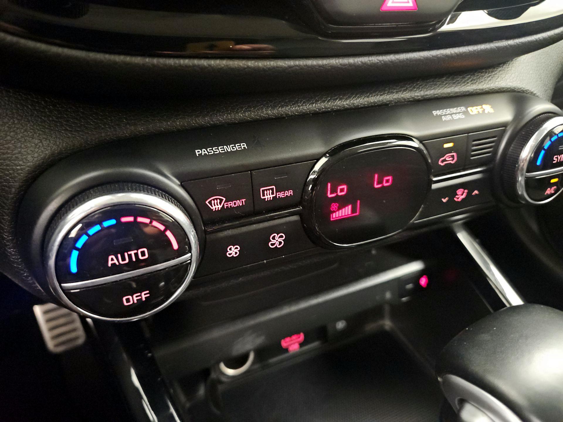 Thumbnail: 2020 Kia Soul - 17