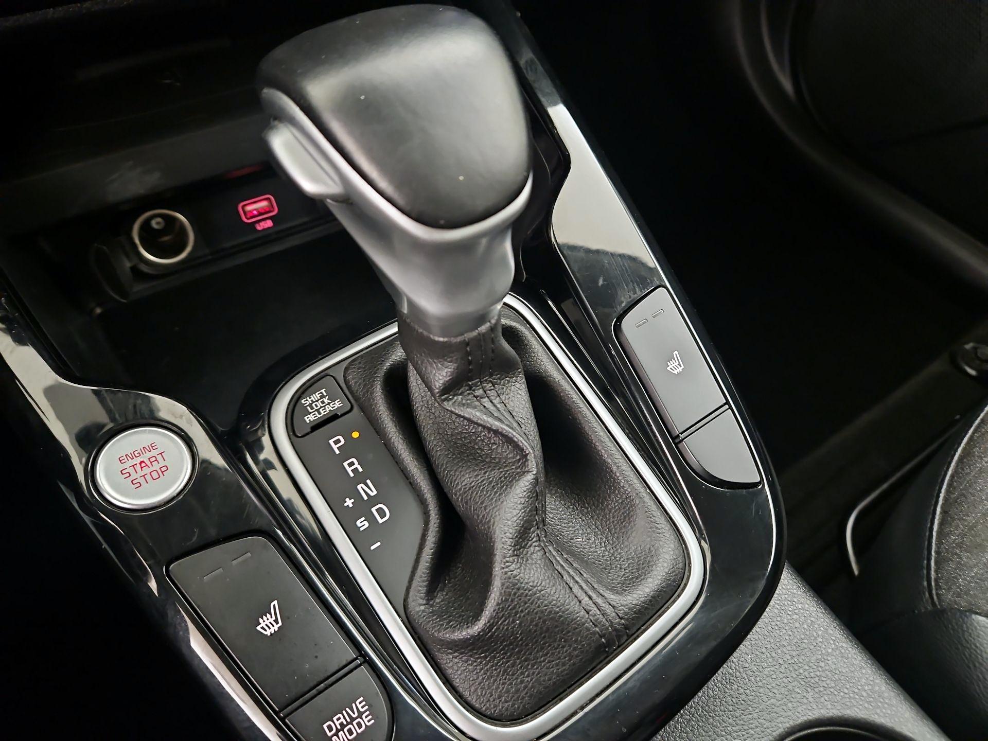 Thumbnail: 2020 Kia Soul - 18