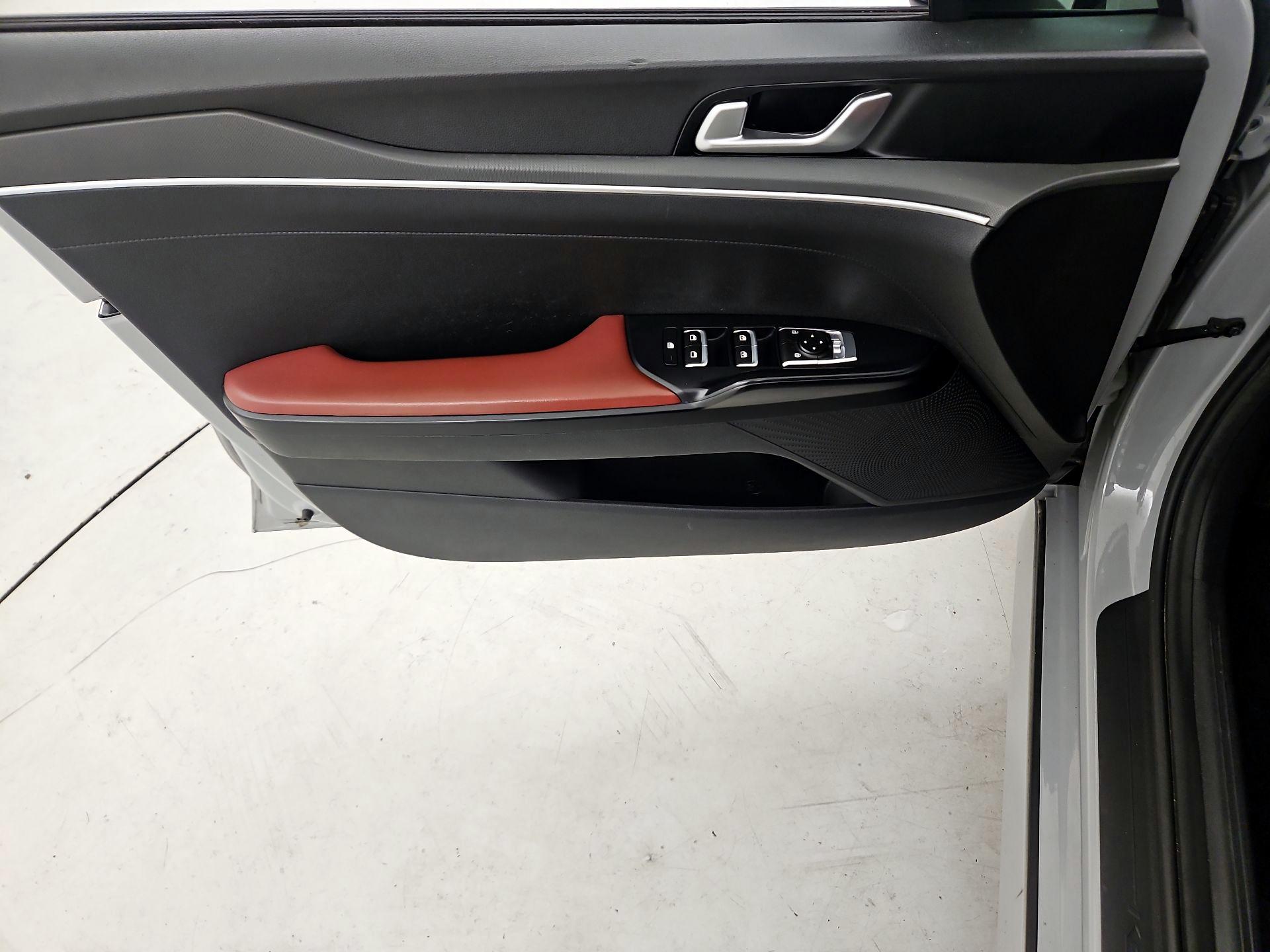 Thumbnail: 2021 Kia K5 - 12