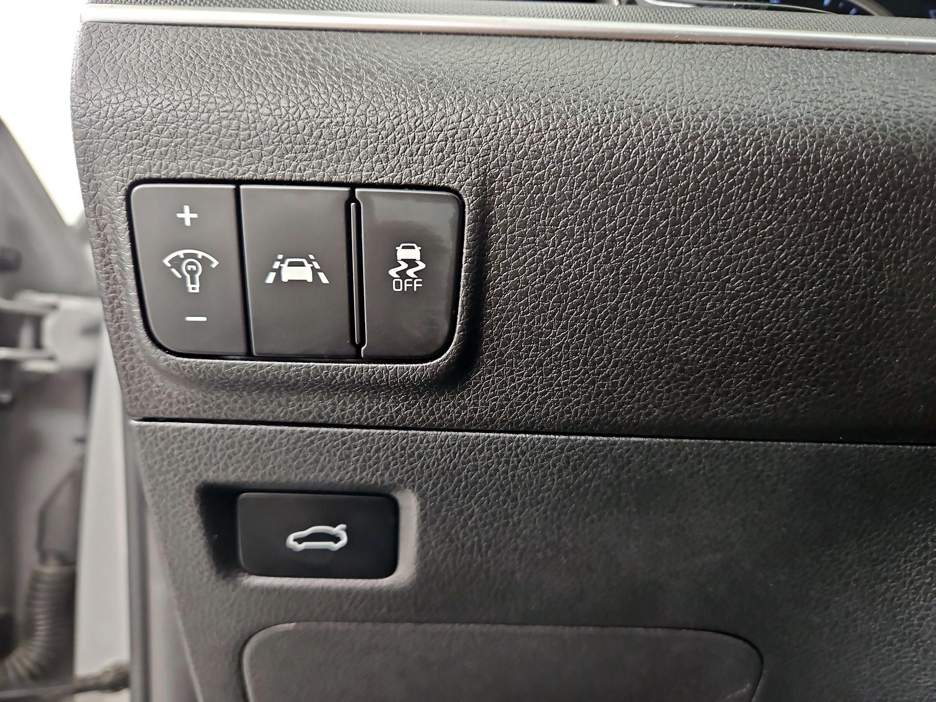 Thumbnail: 2021 Kia K5 - 13