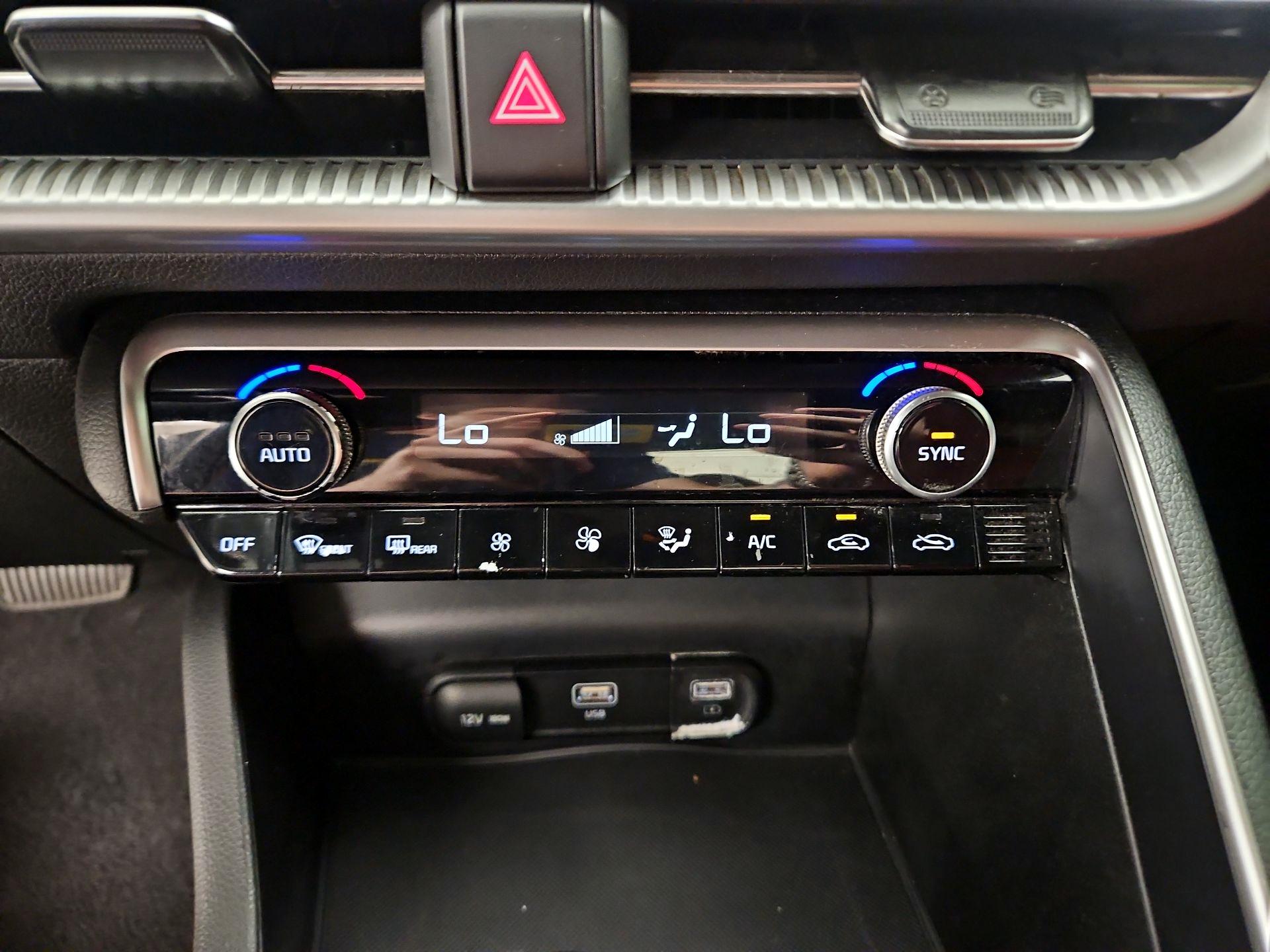 Thumbnail: 2021 Kia K5 - 16