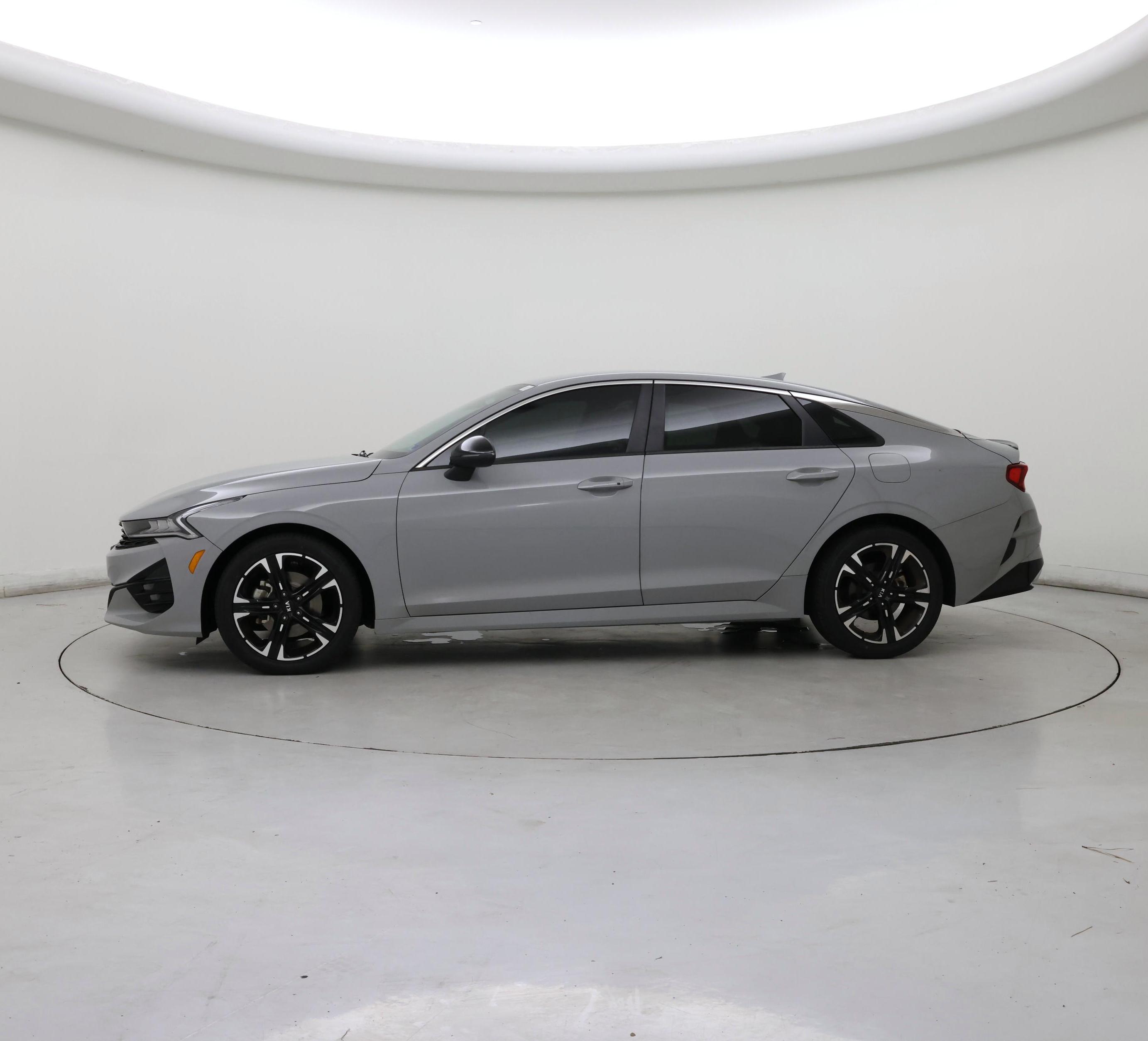 Thumbnail: 2021 Kia K5 - 3