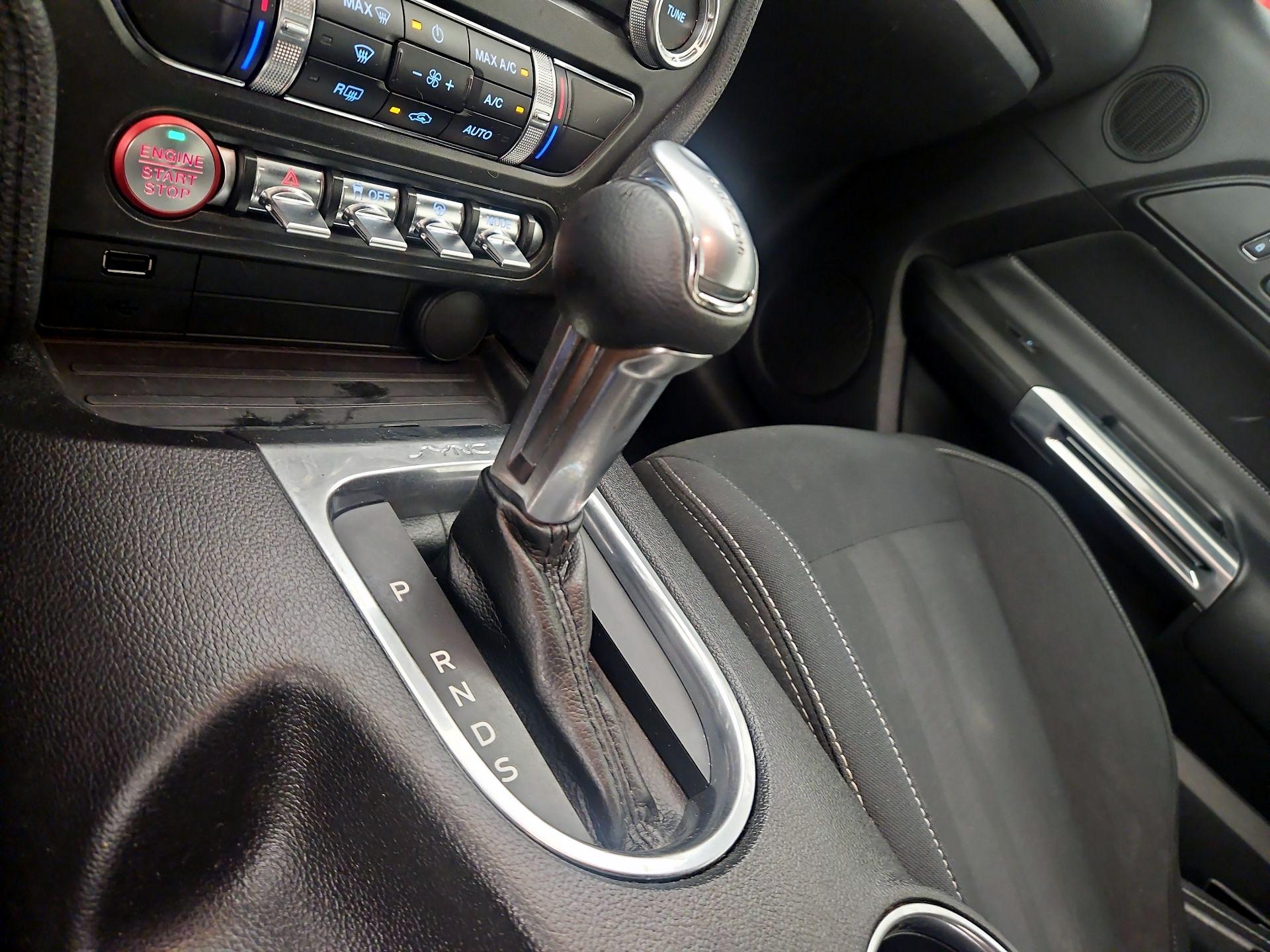 Thumbnail: 2019 Ford Mustang - 15