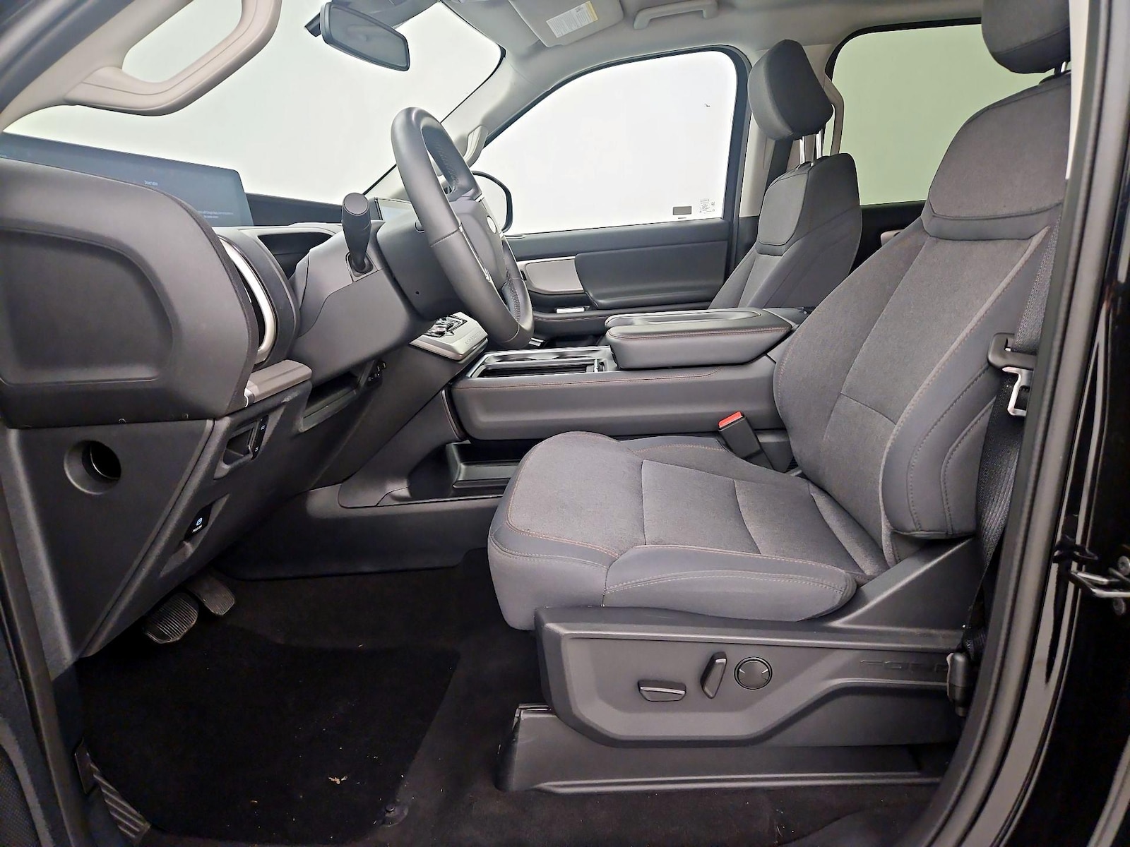 2025 Ford Expedition Active - Photo 12