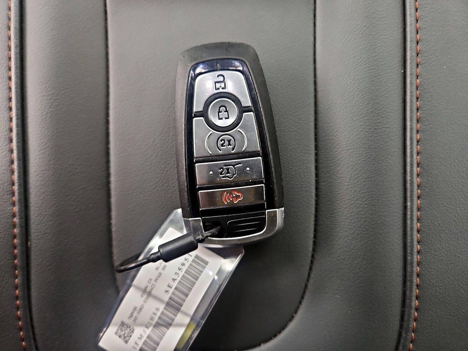 2025 Ford Expedition Active - Photo 25