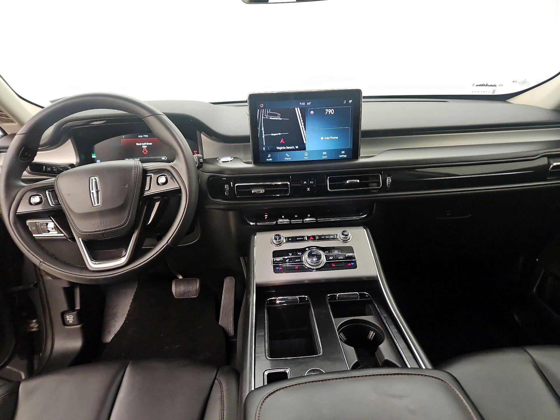 Thumbnail: 2023 Lincoln Aviator - 9