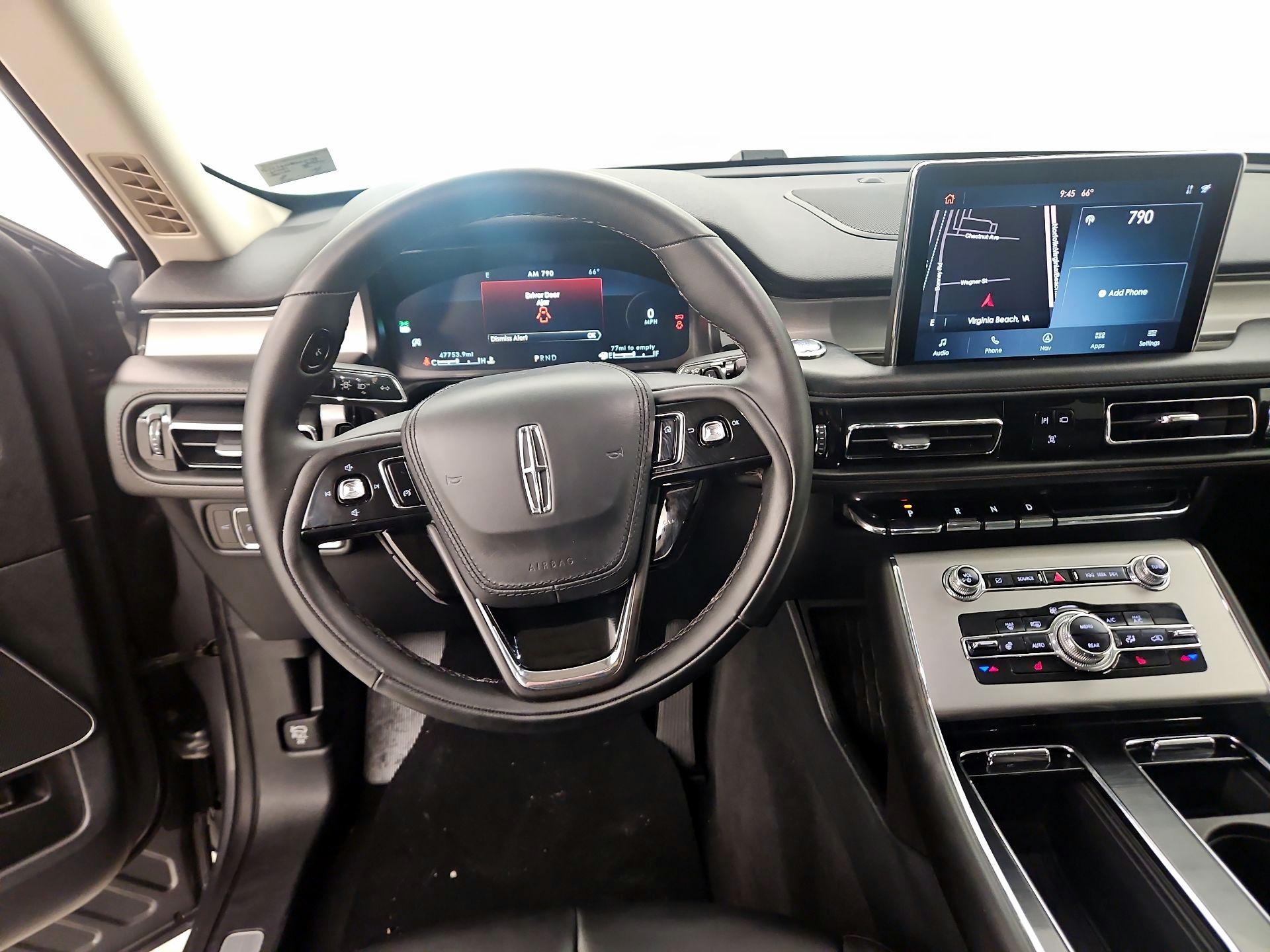 Thumbnail: 2023 Lincoln Aviator - 10