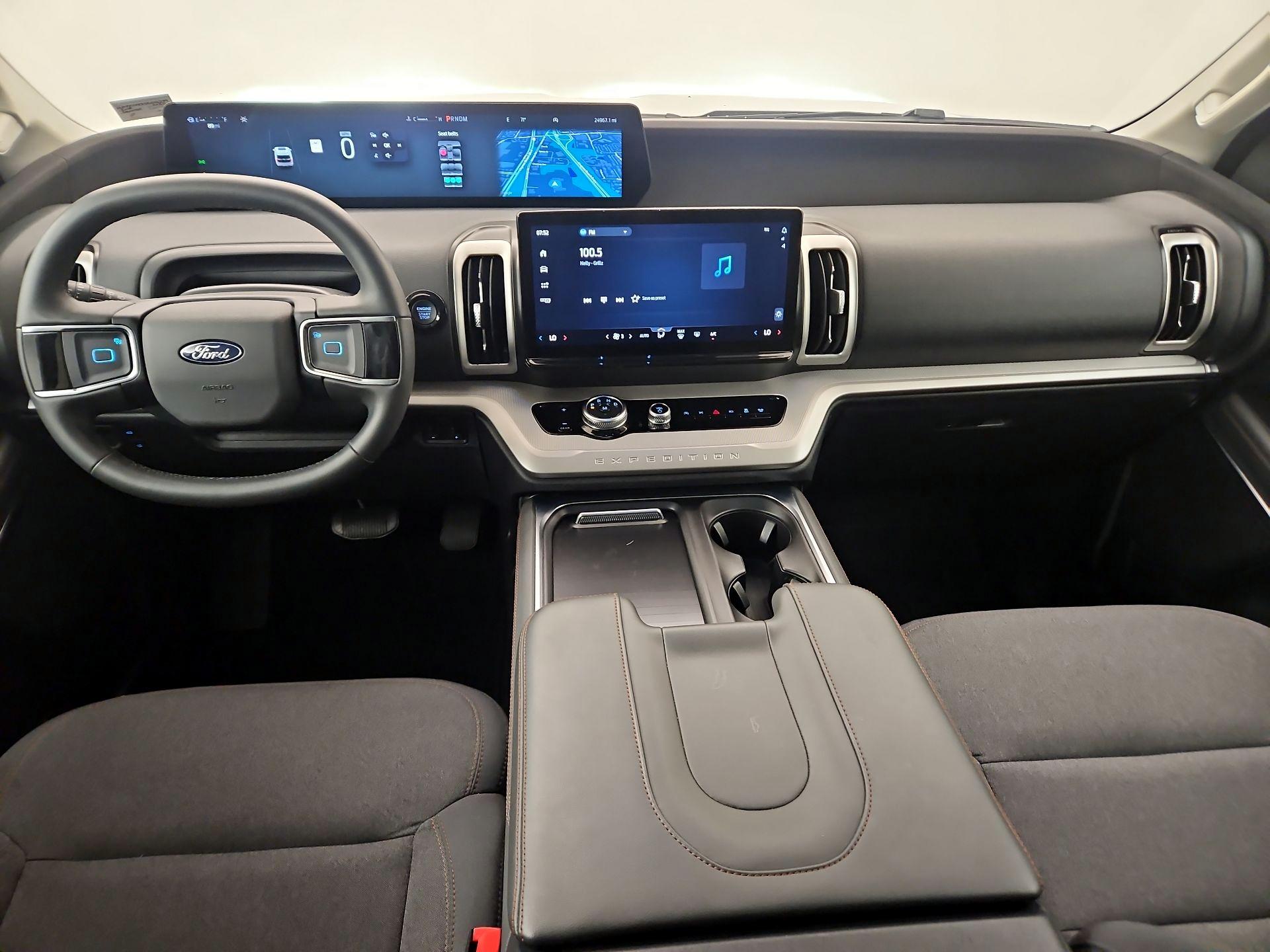 Thumbnail: 2025 Ford Expedition MAX - 9