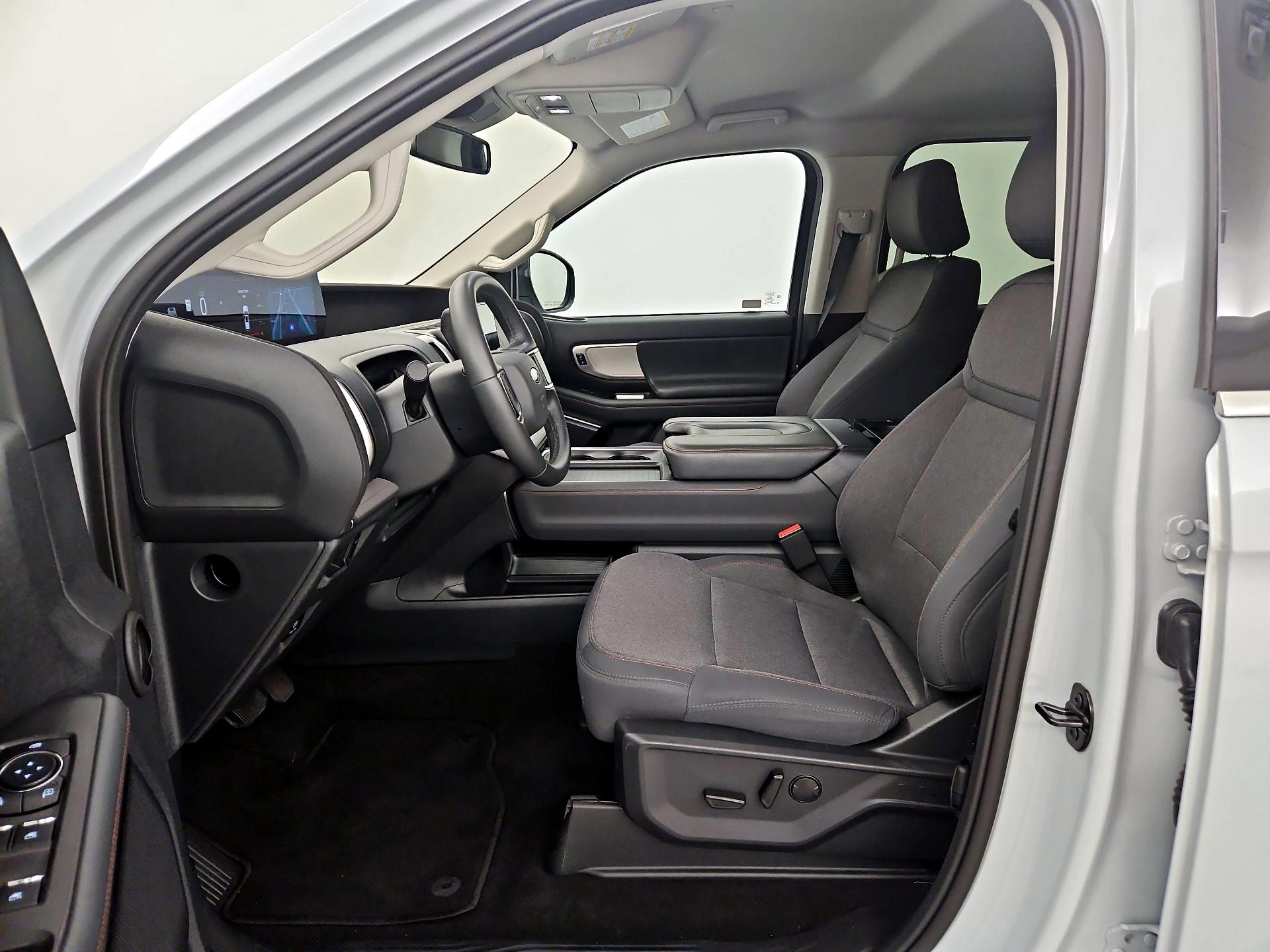 Thumbnail: 2025 Ford Expedition MAX - 11