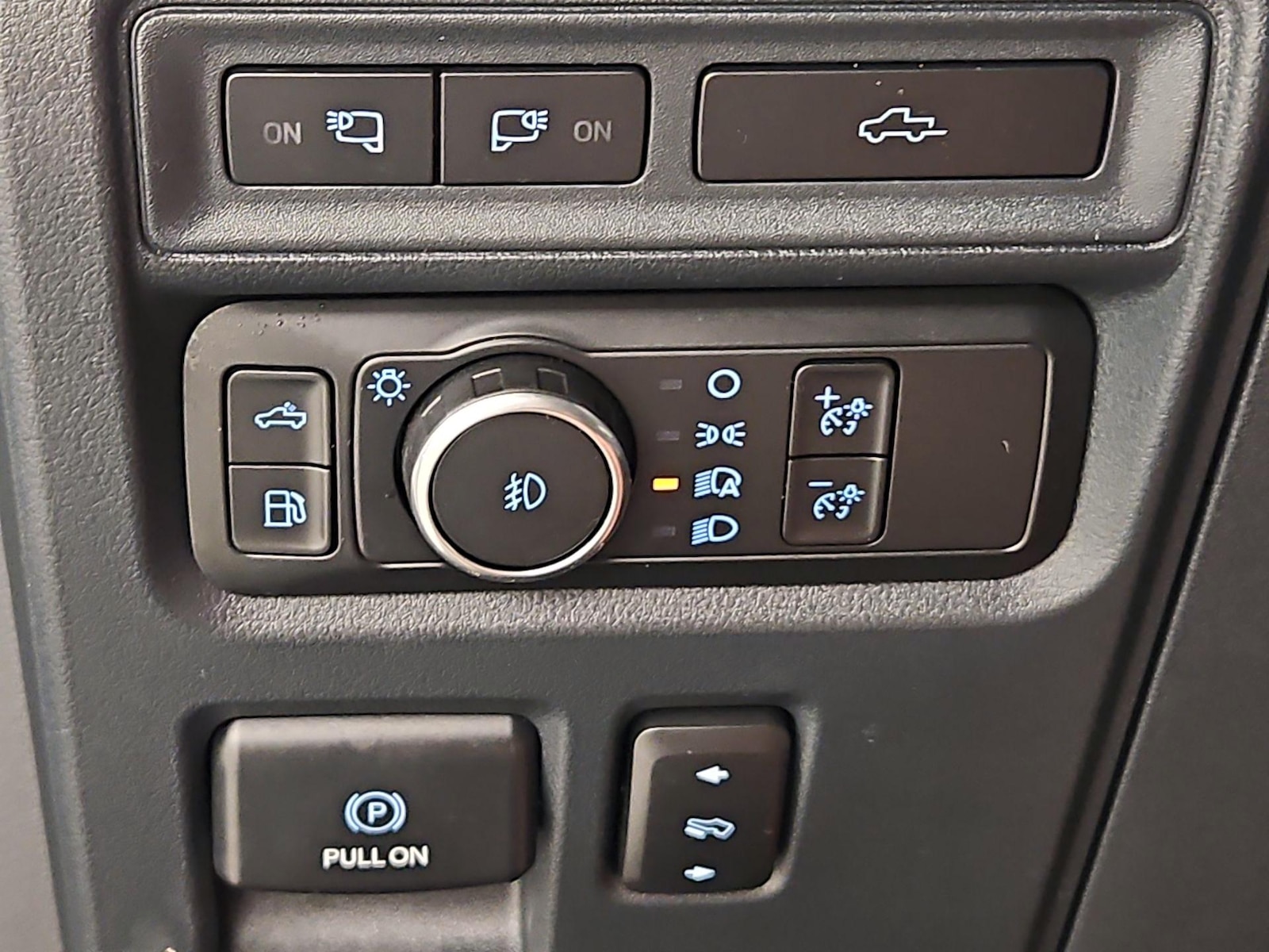 2022 Ford F-150 Platinum - Photo 14
