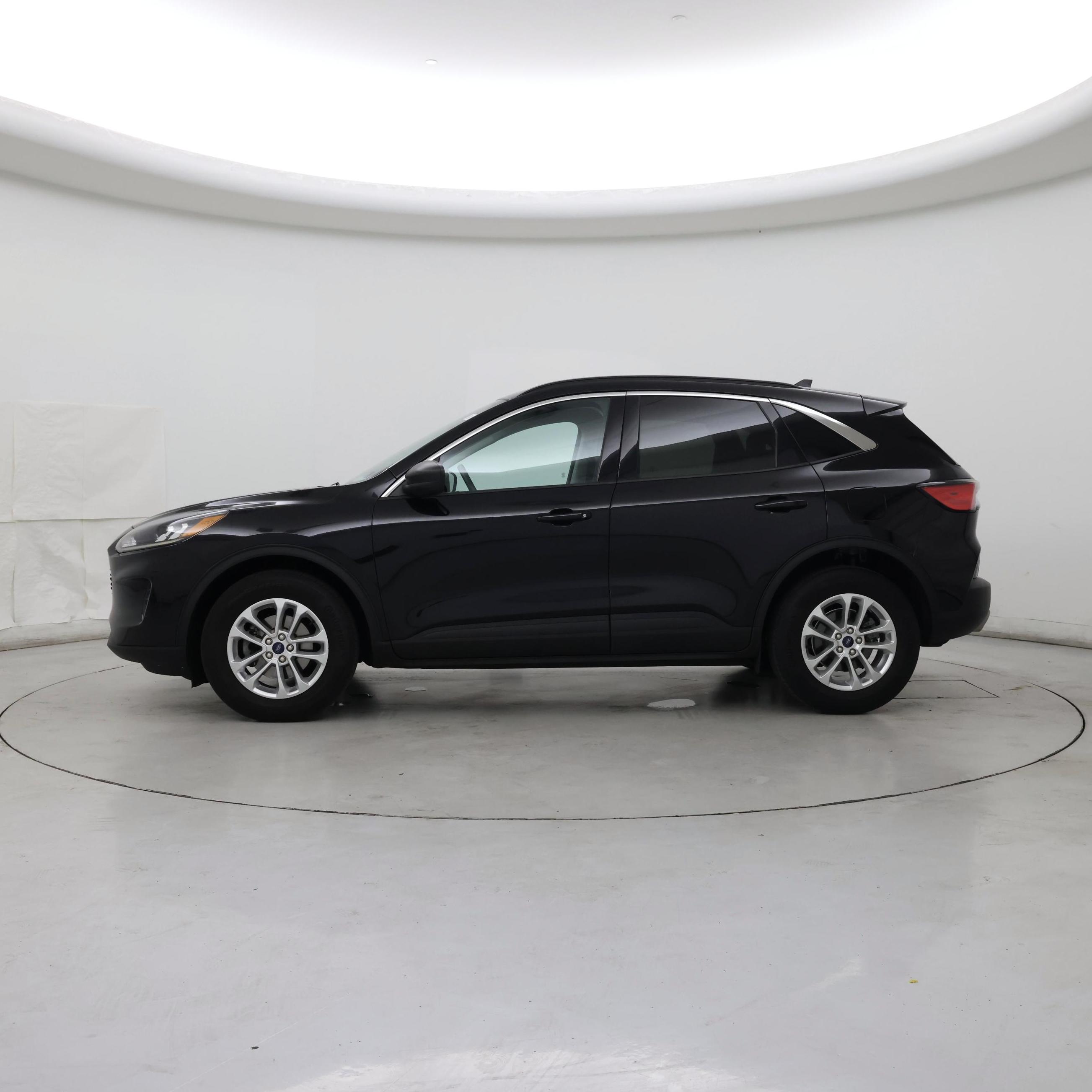 Thumbnail: 2022 Ford Escape - 3