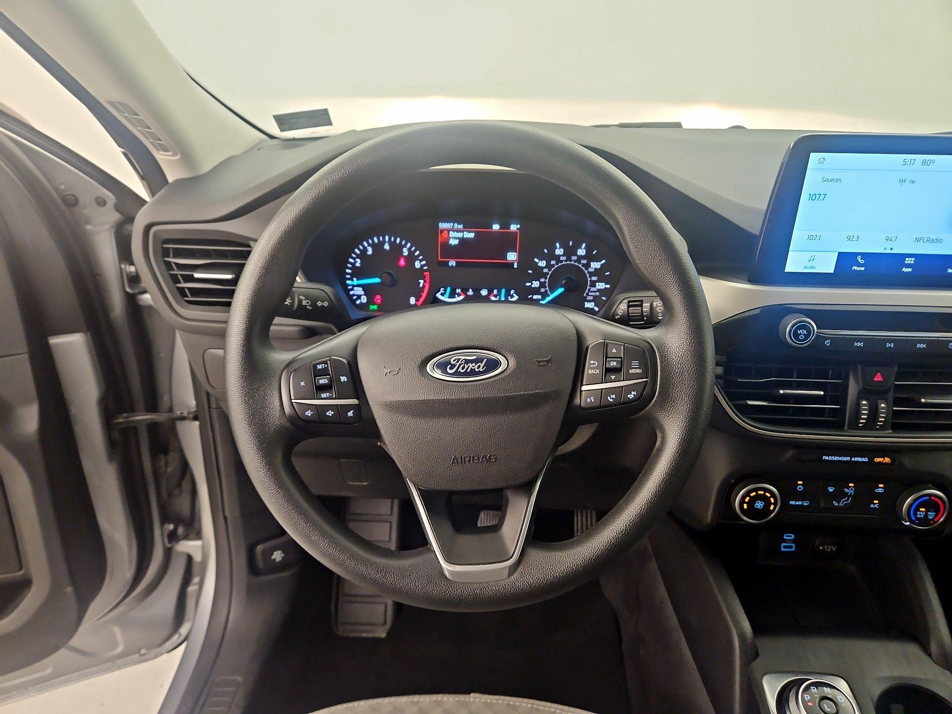 Thumbnail: 2022 Ford Escape - 10