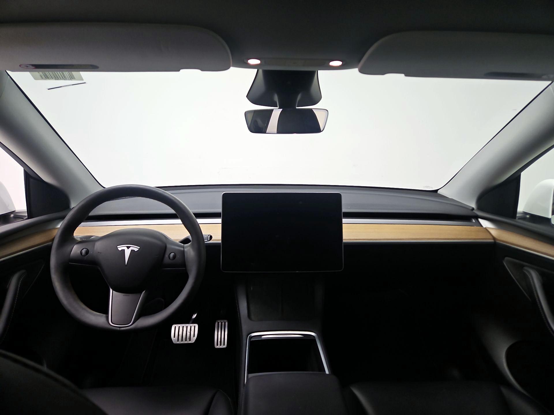 Thumbnail: 2023 Tesla Model Y - 9