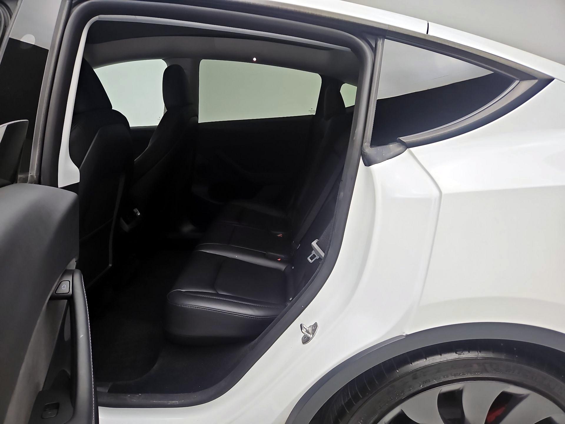 Thumbnail: 2023 Tesla Model Y - 19