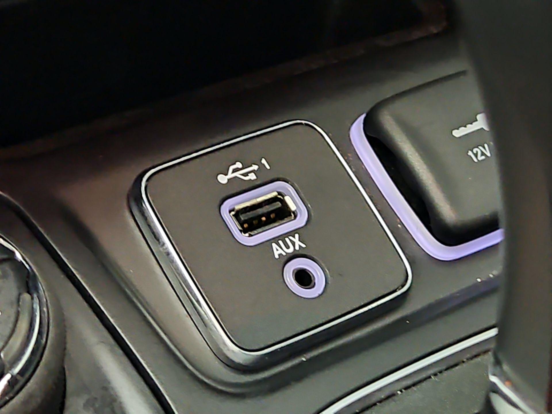 Thumbnail: 2022 Jeep Cherokee - 18