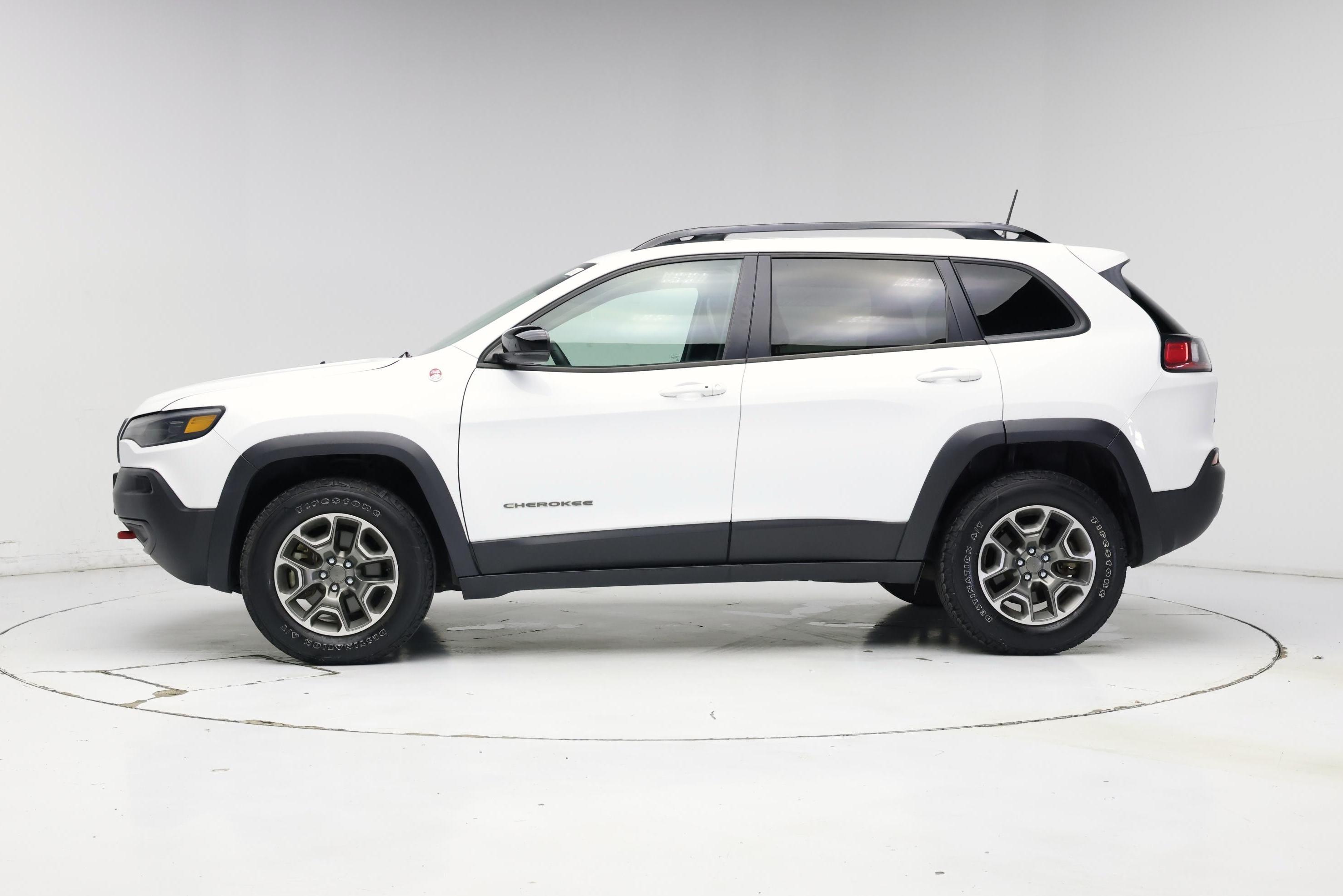 Thumbnail: 2022 Jeep Cherokee - 3