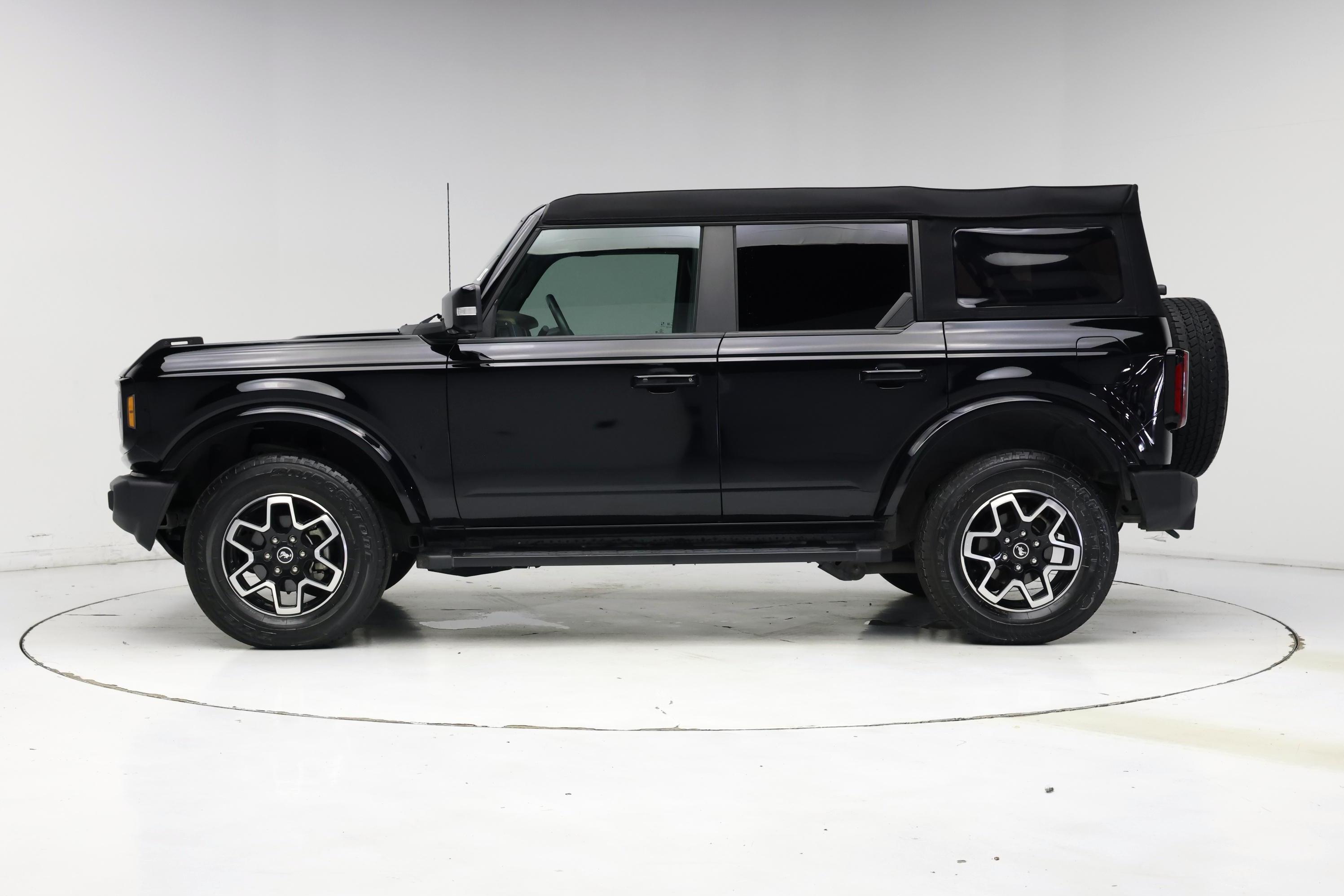 Thumbnail: 2023 Ford Bronco - 3