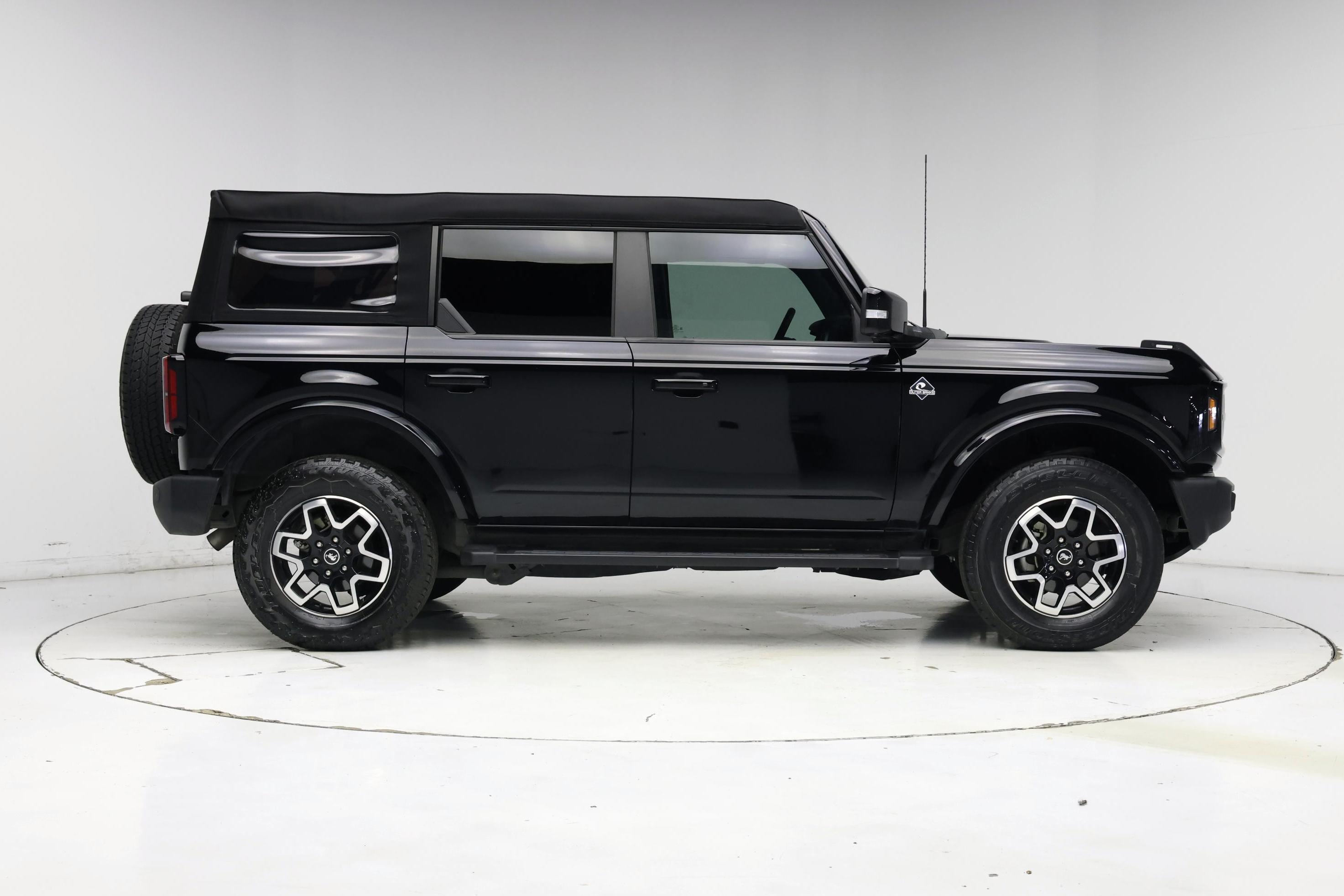 Thumbnail: 2023 Ford Bronco - 7