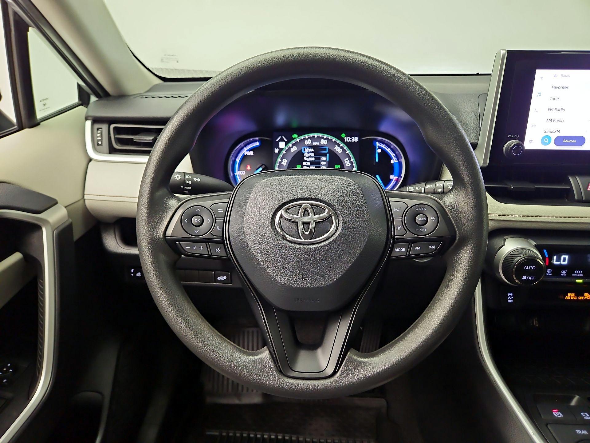 Thumbnail: 2024 Toyota RAV4 - 10