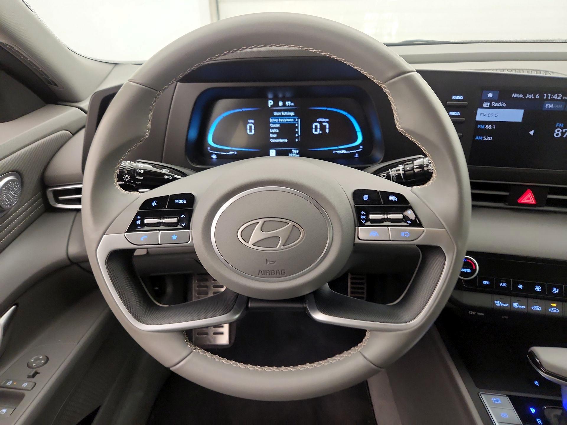 Thumbnail: 2025 Hyundai Elantra - 10