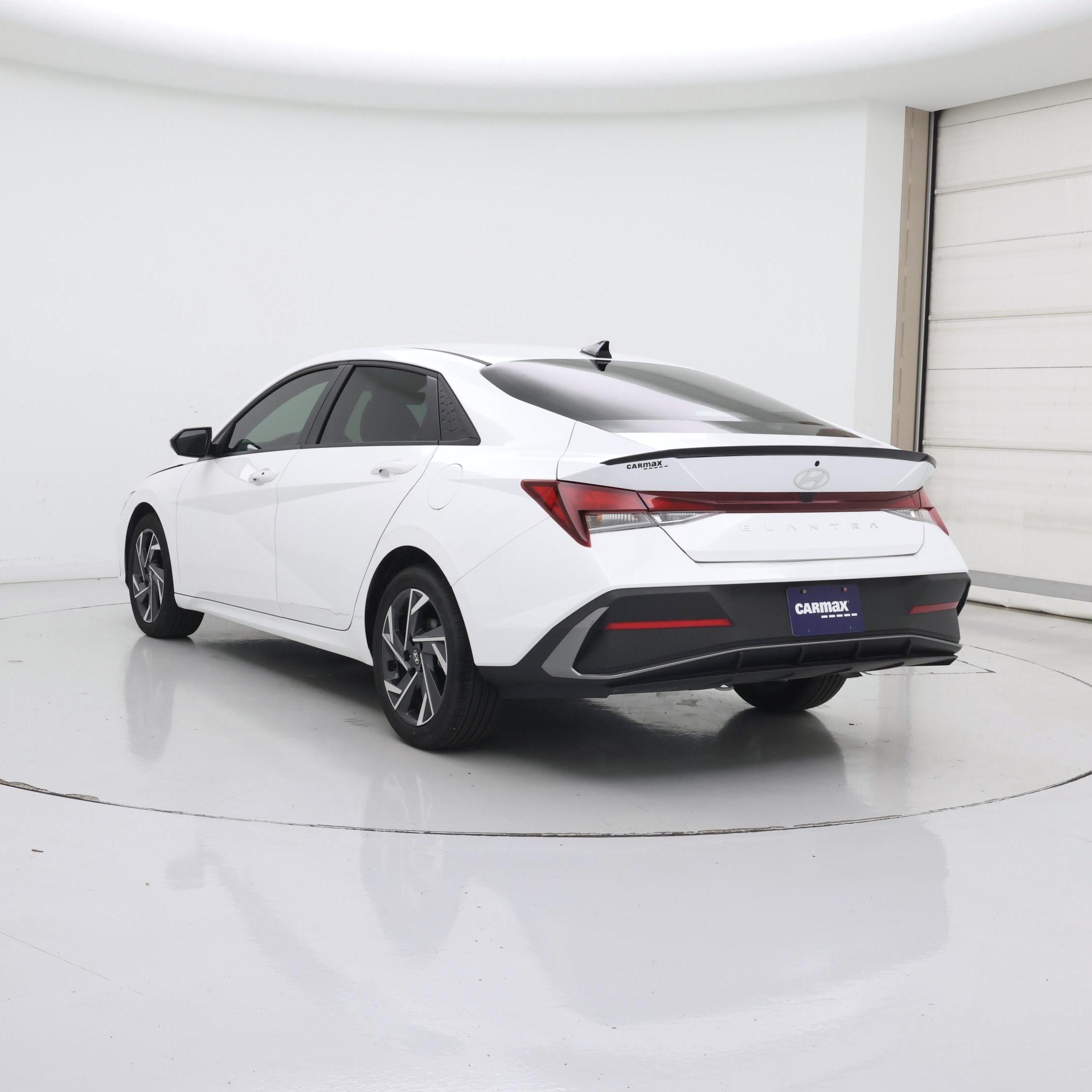 Thumbnail: 2025 Hyundai Elantra - 2