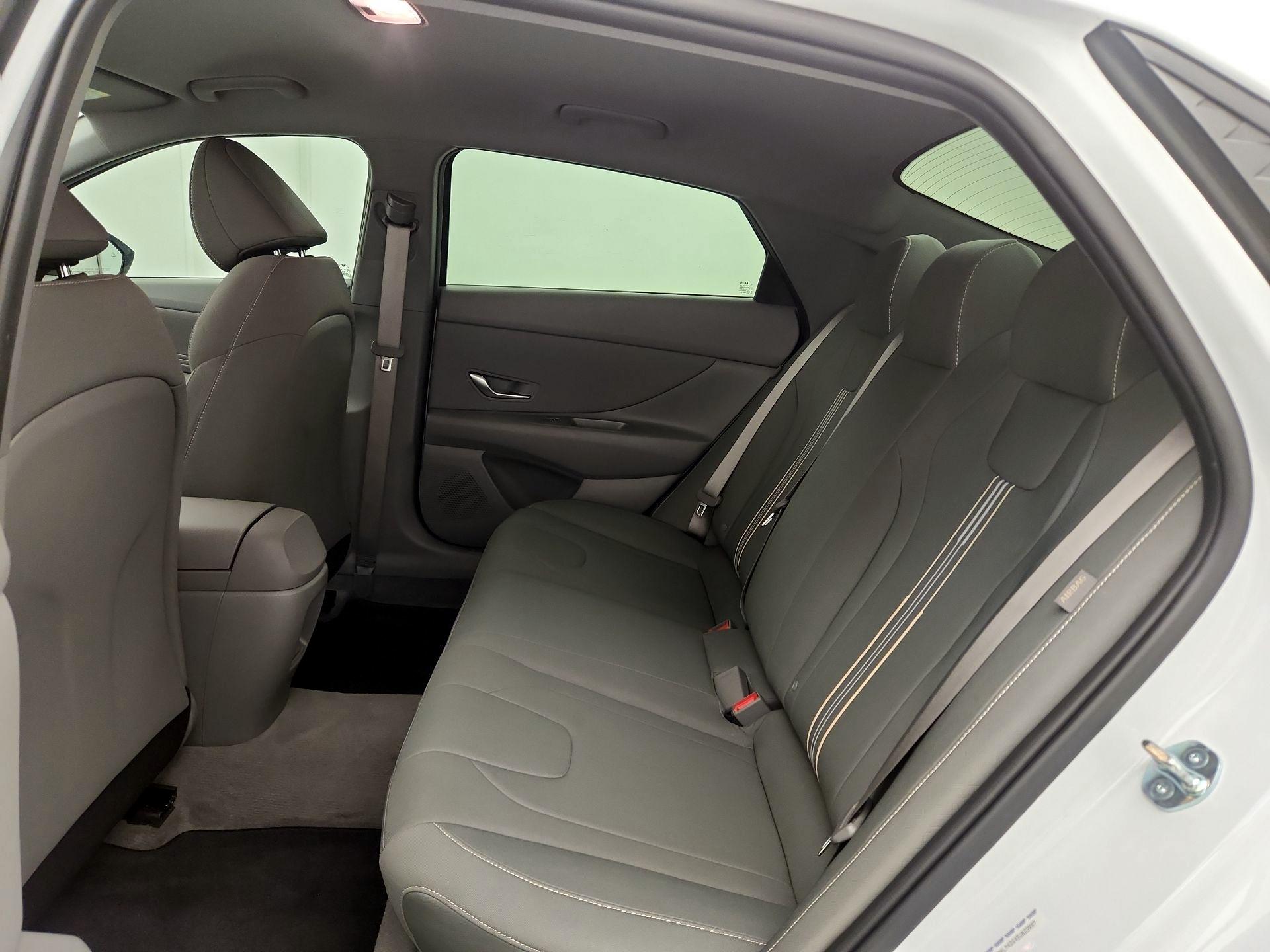 Thumbnail: 2025 Hyundai Elantra - 19