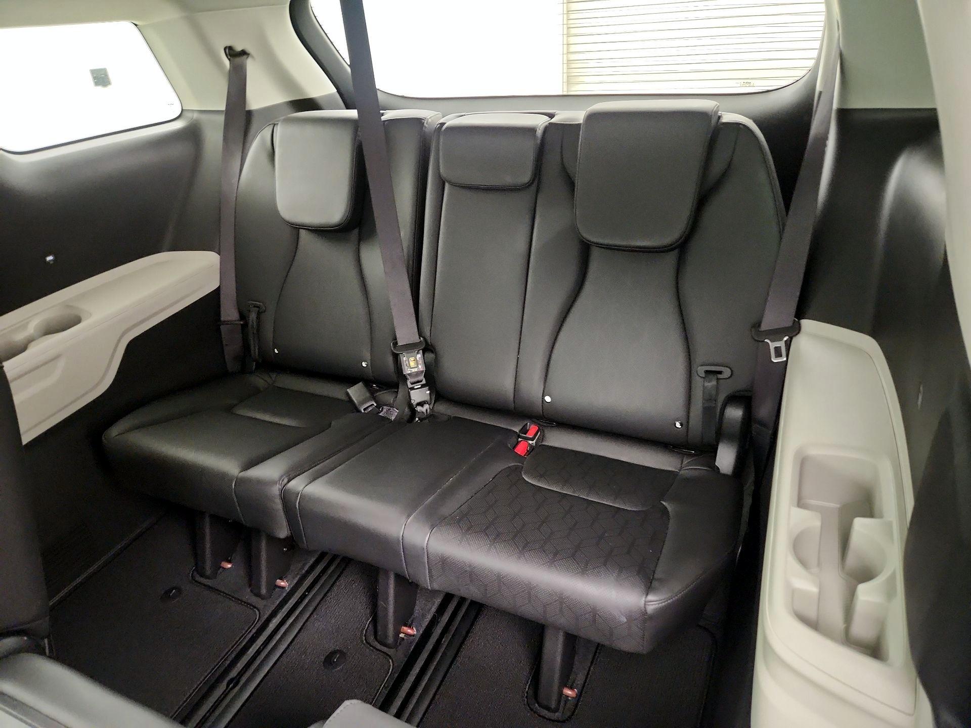 Thumbnail: 2024 Kia Carnival - 20