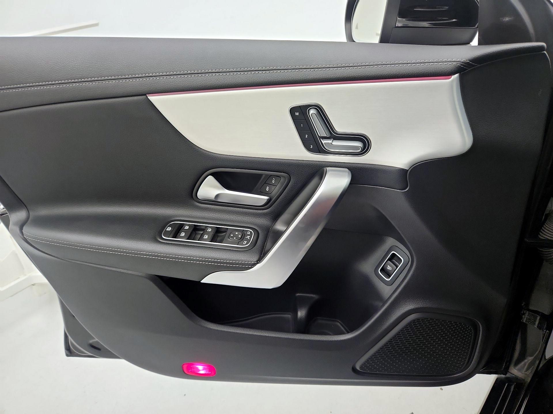 Thumbnail: 2025 Mercedes-Benz CLA - 12