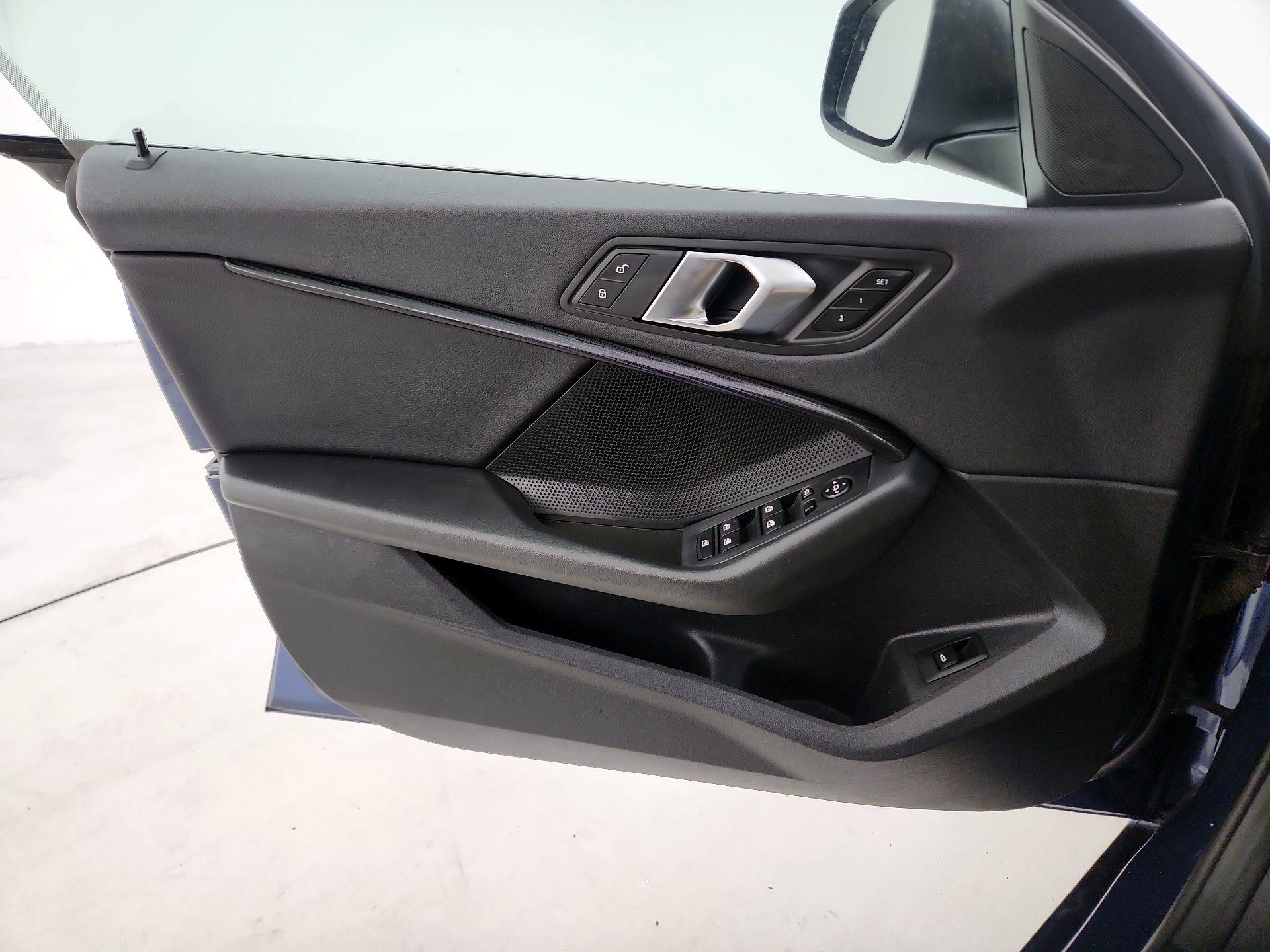 Thumbnail: 2024 BMW 2 Series - 12