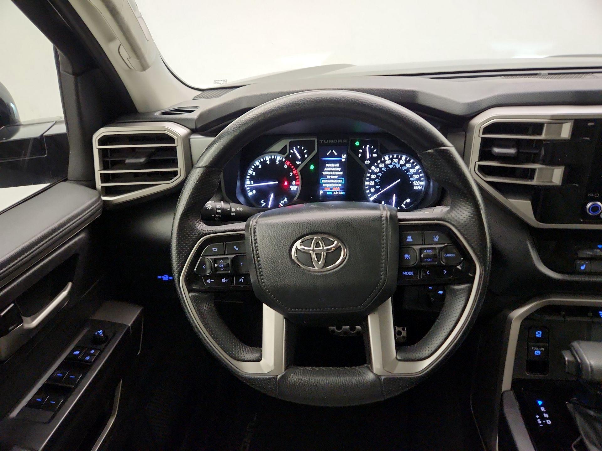 Thumbnail: 2022 Toyota Tundra - 10