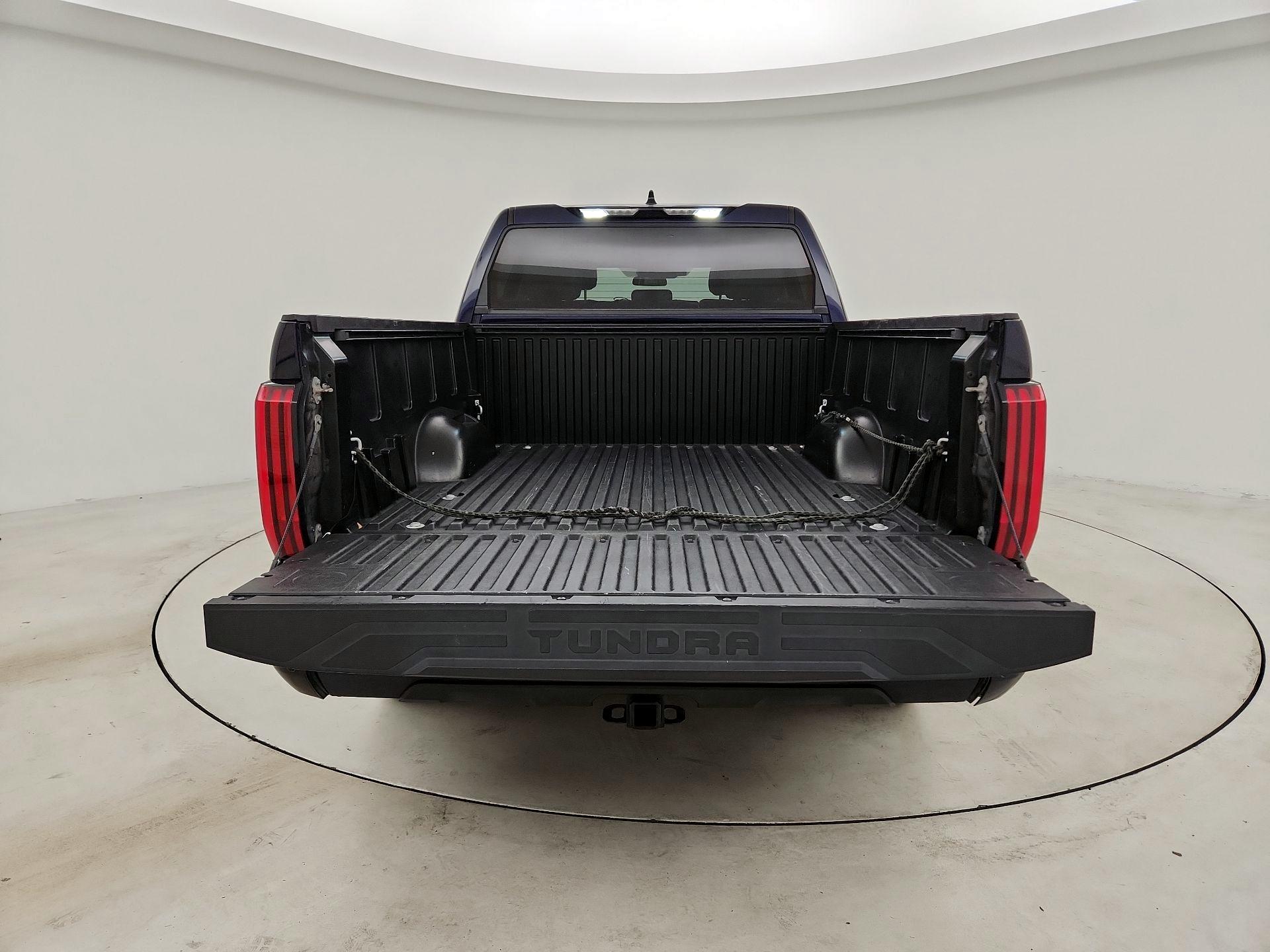 Thumbnail: 2022 Toyota Tundra - 20