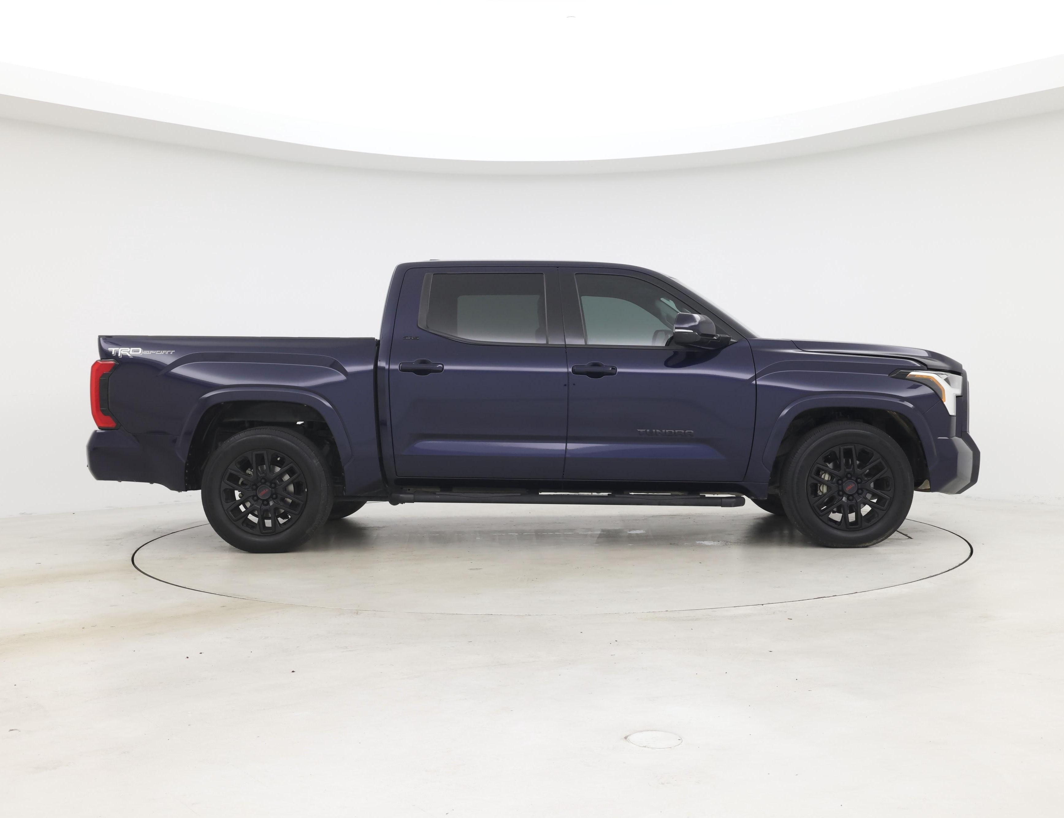 Thumbnail: 2022 Toyota Tundra - 7