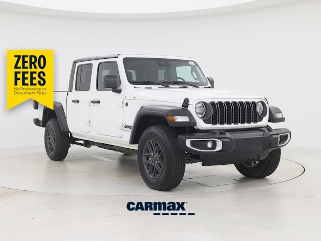 White 2025 Jeep Gladiator Pickup Truck Four-Wheel Drive Automatic