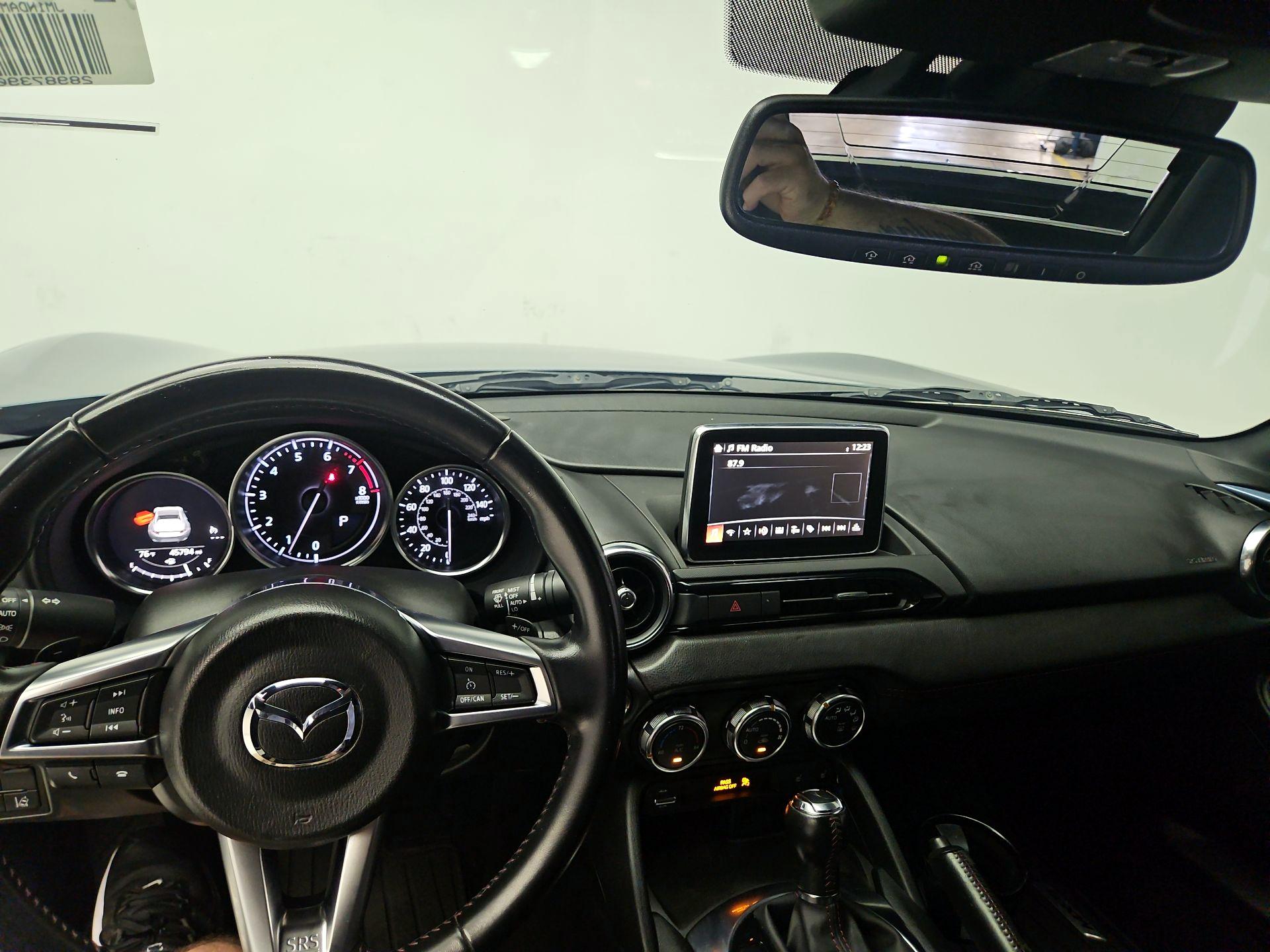 Thumbnail: 2017 Mazda MX-5 Miata - 9
