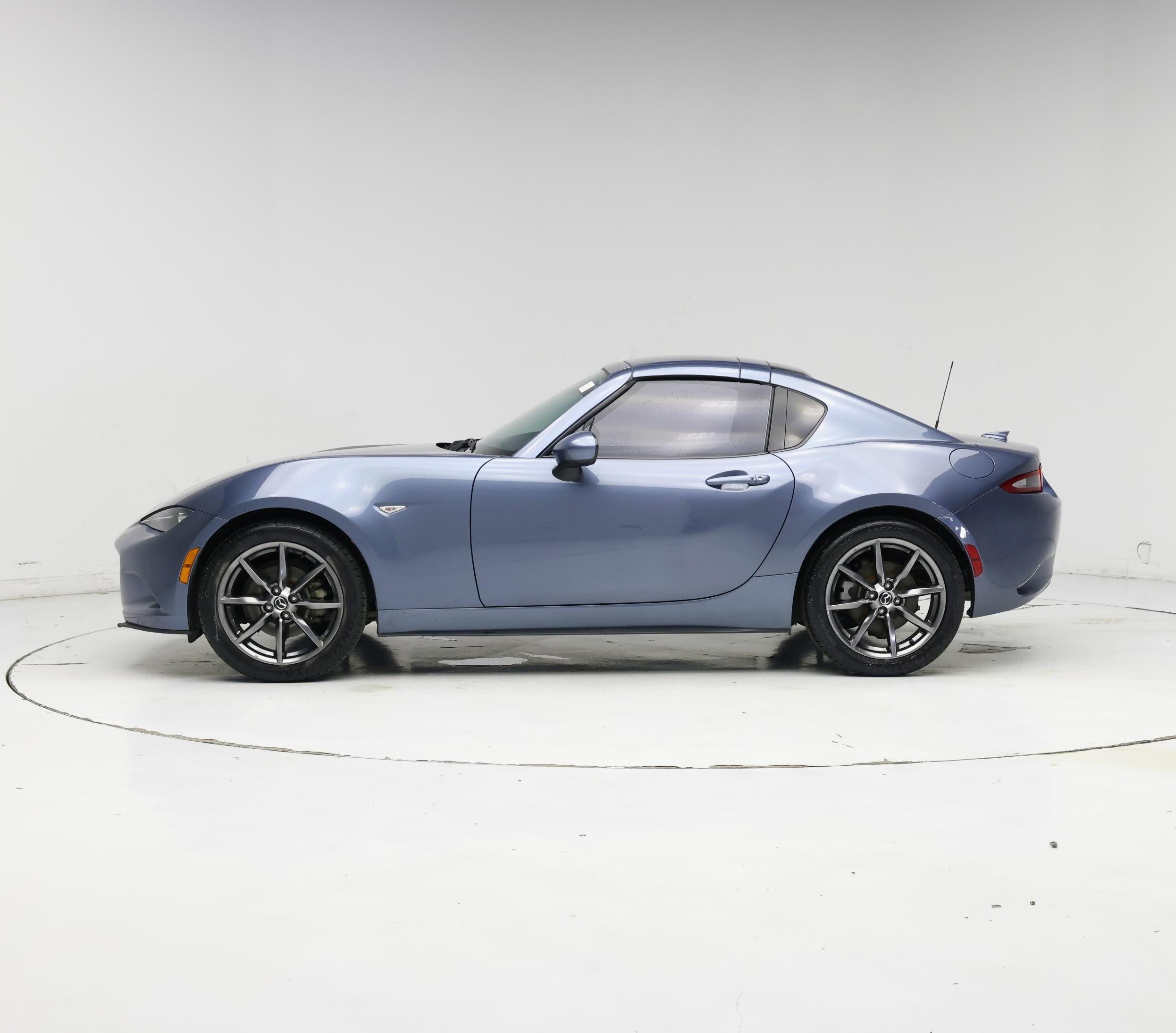 Thumbnail: 2017 Mazda MX-5 Miata - 3